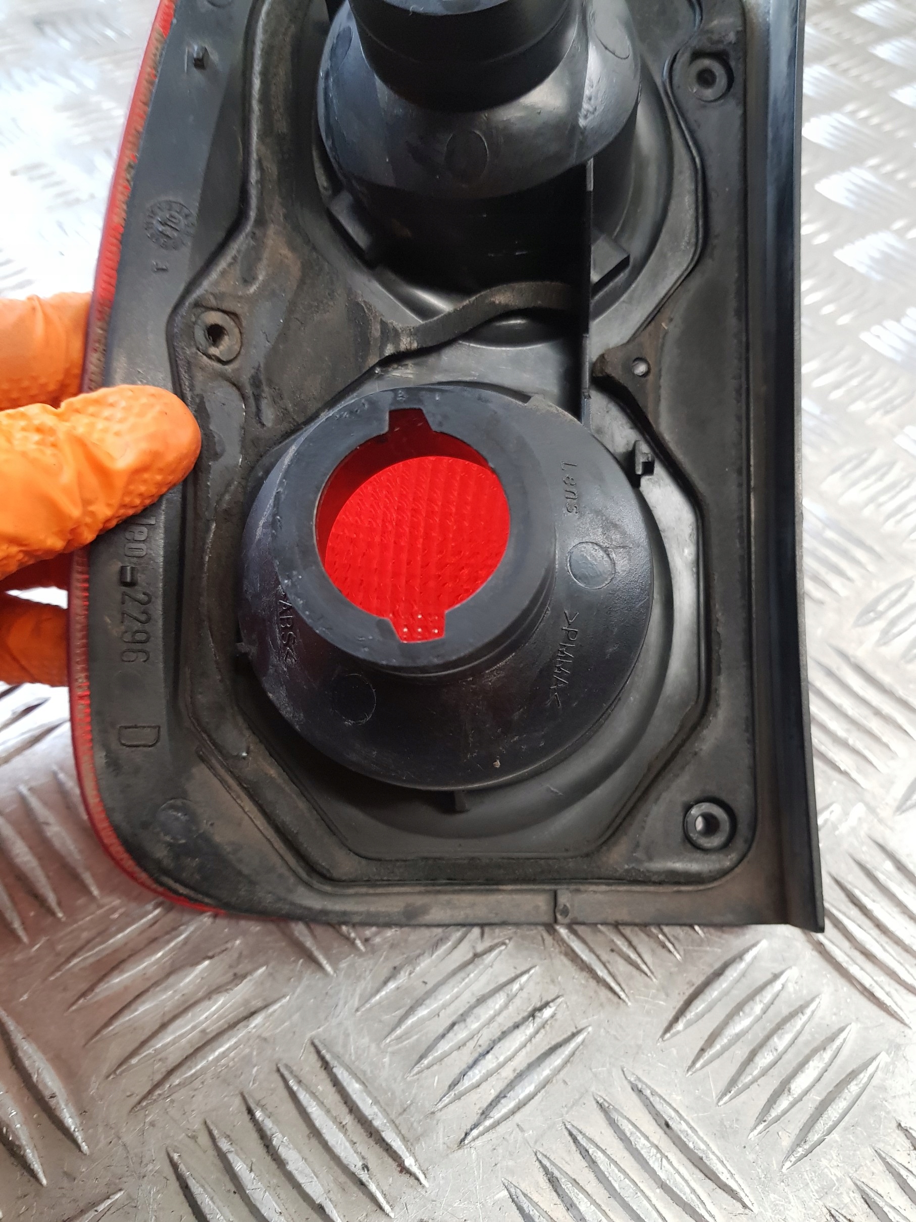 light right rear part LAND ROVER FREELANDER and 03R