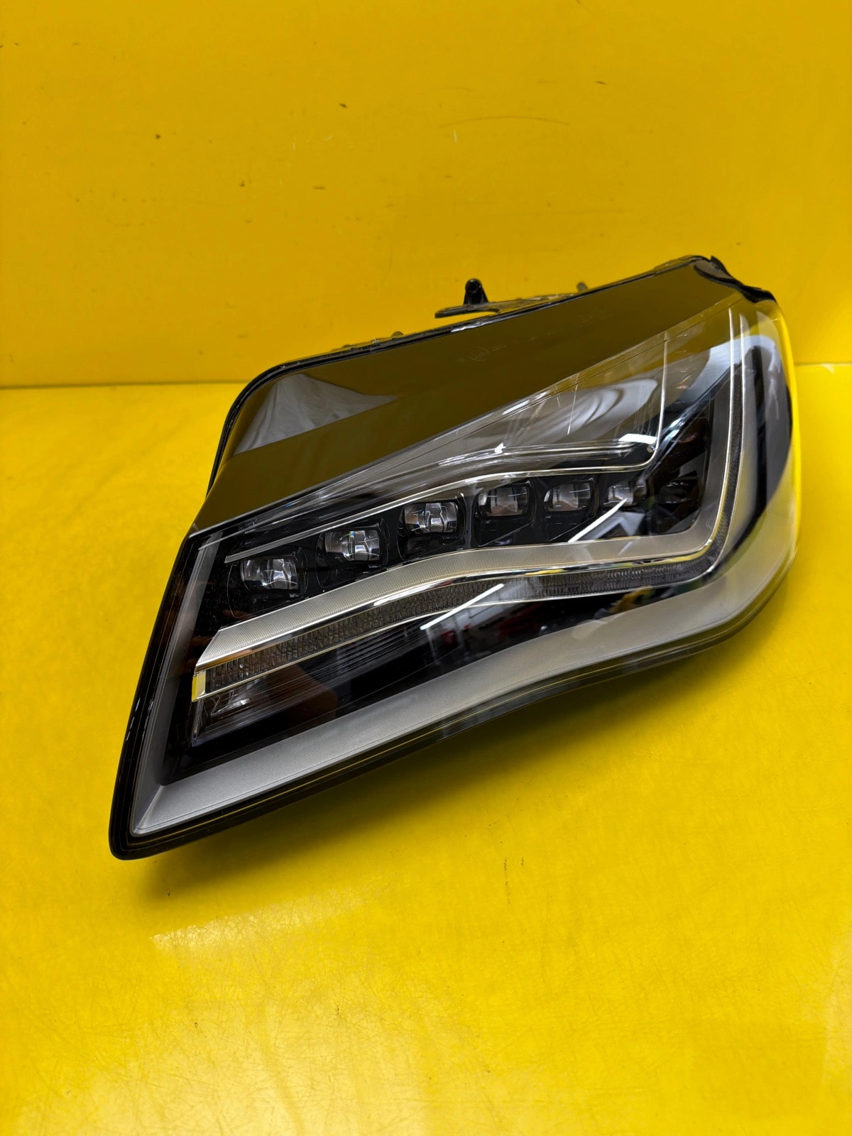 light left front Audi A8 D4 Full Led 4H0941003AG 2009-2018