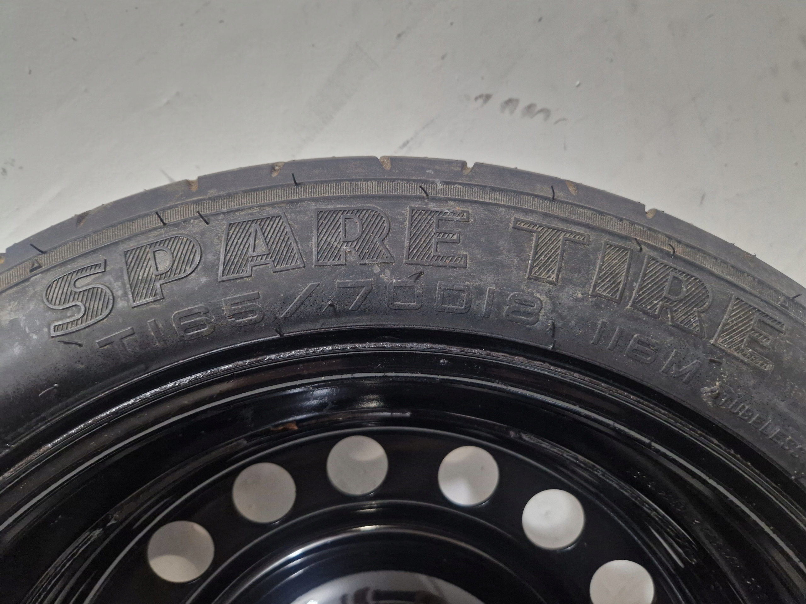 FORD EXPLORER VI 165/70/18 roue de secours roue de secours roue roue de secours LB5C-1015-B1B