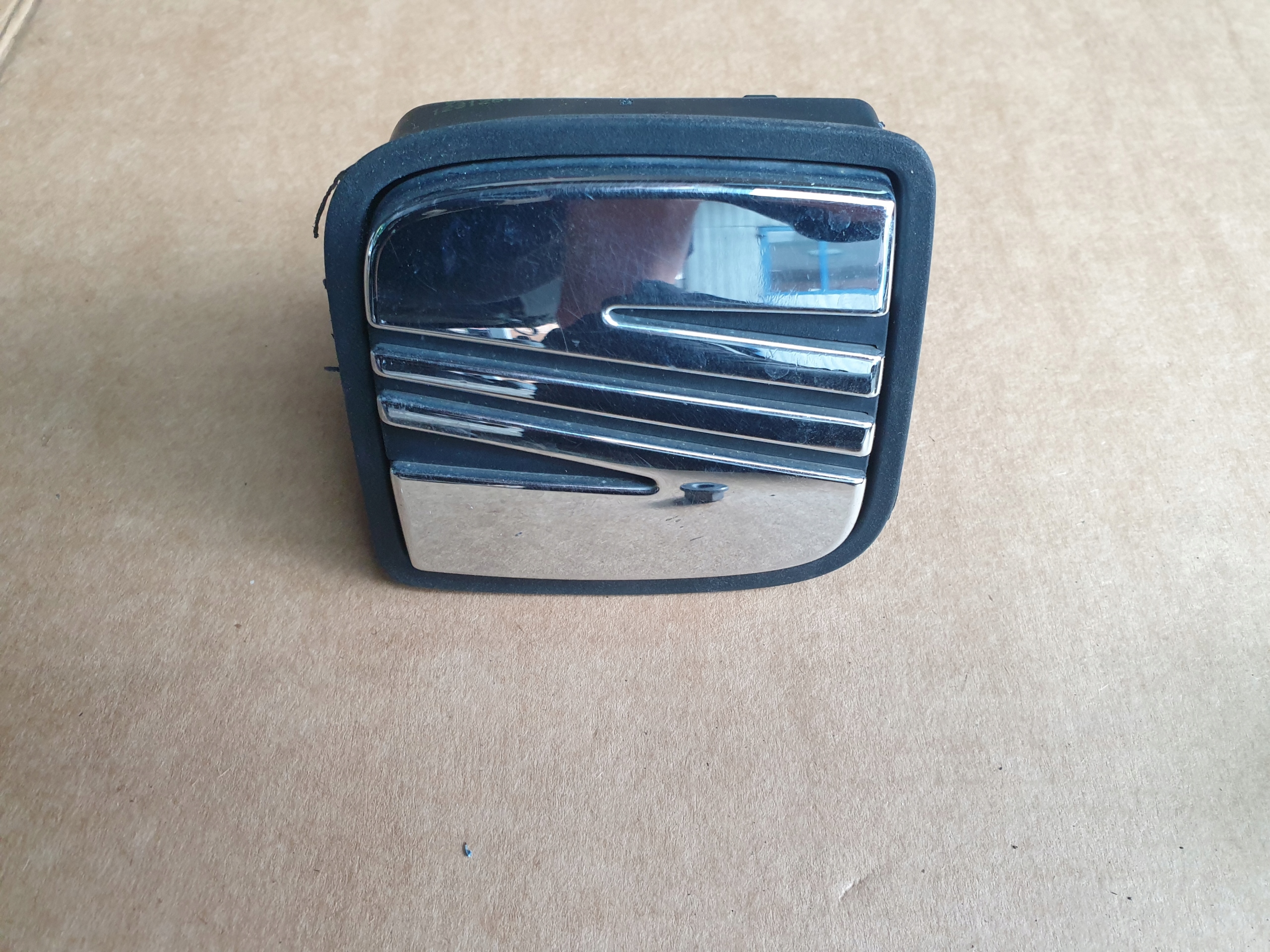 handle bonnet SEAT LEON EXEO IBIZA 2009- 6J4827565C