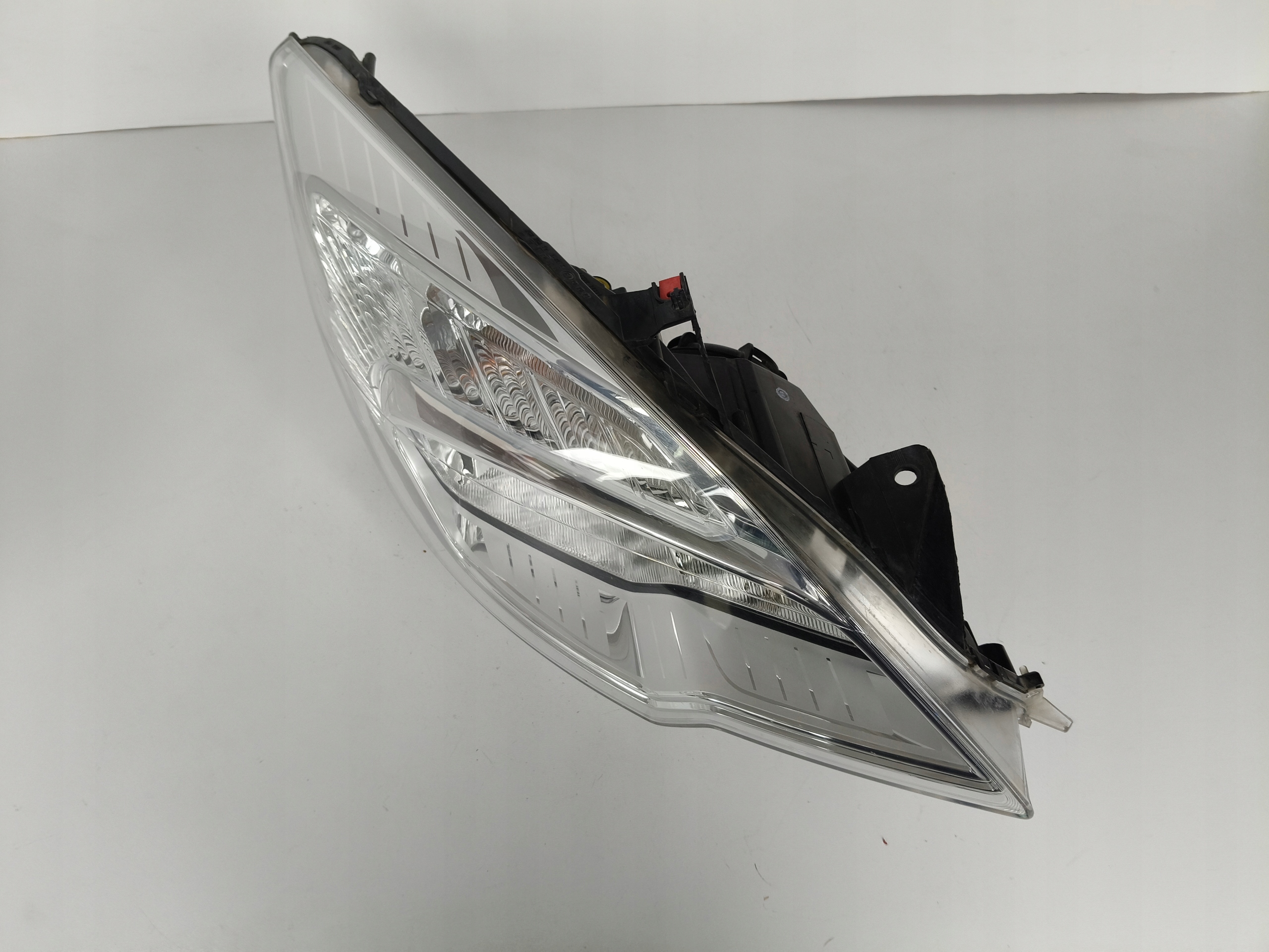 light right REFLEKTOR OPEL MERIVA B 10-13