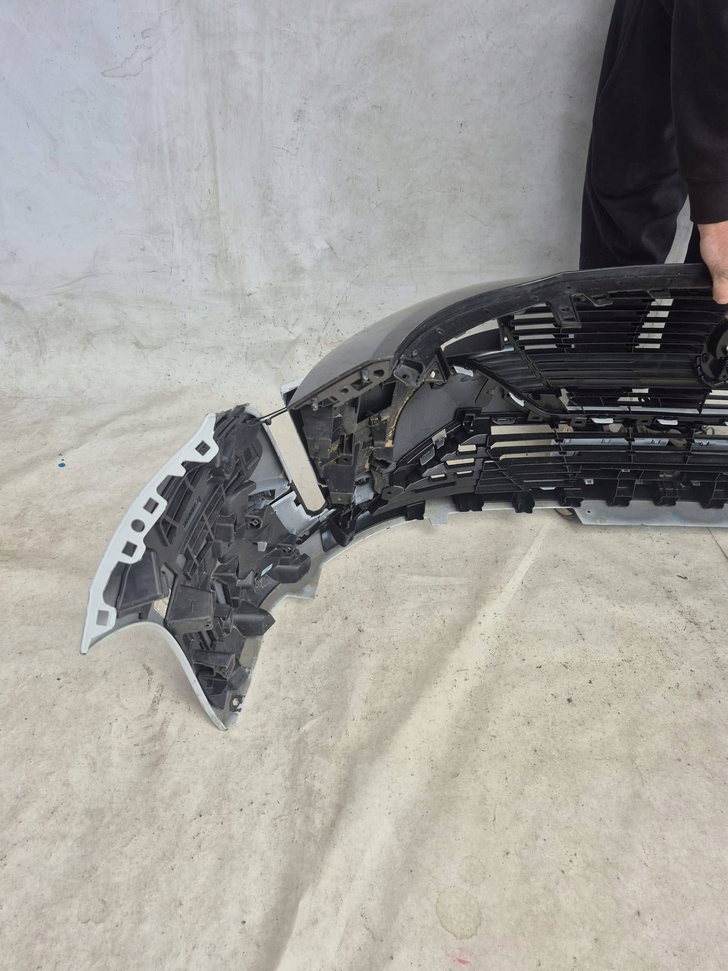 PEUGEOT 308 III T10 21- bumper front front 4XPDC 9837677880