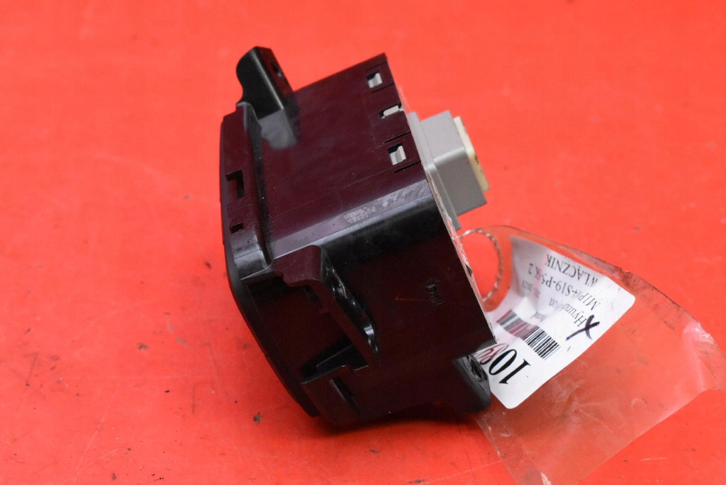 switch light switch 93700Q0AC0NNB HYUNDAI BAYON 21