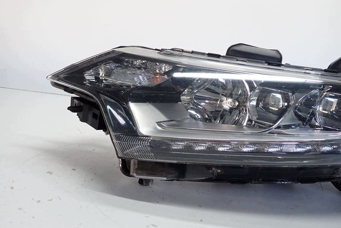 MITSUBISHI OUTLANDER III linse LED 19- reflektor links licht links