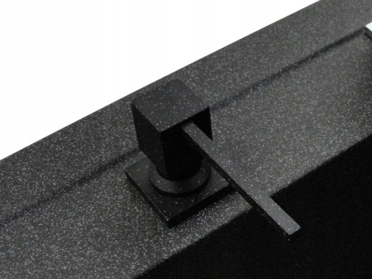 DO ZLEWU BLATU DOZOWNIK MOSIĘŻNY GRANITOWY Kolor pompki czarny