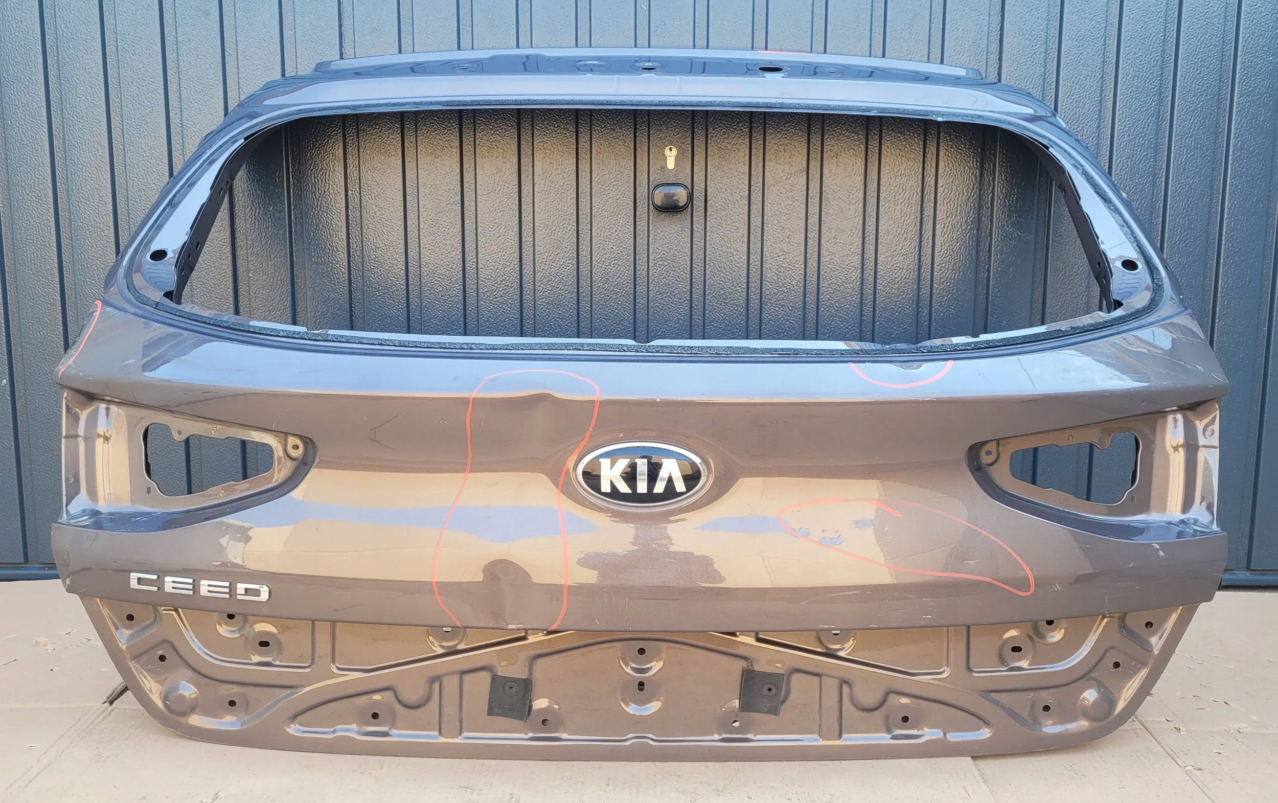 KIA Ceed III 3 HB 18- KLAPA TYLNA BAGAŻNIKA