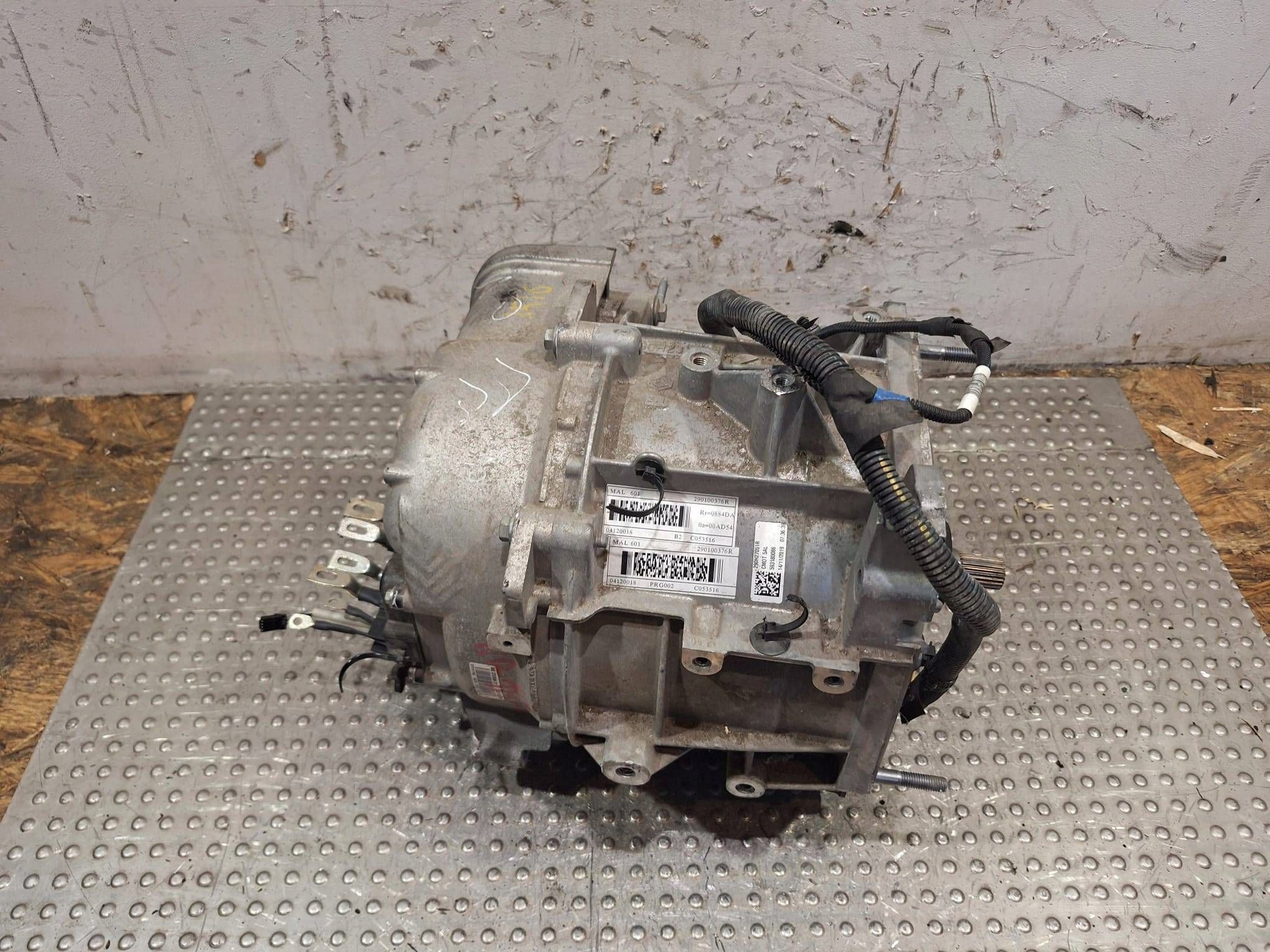 engine electrical 290100376R 5AL601 Renault ZOE II Twingo III SMART 453
