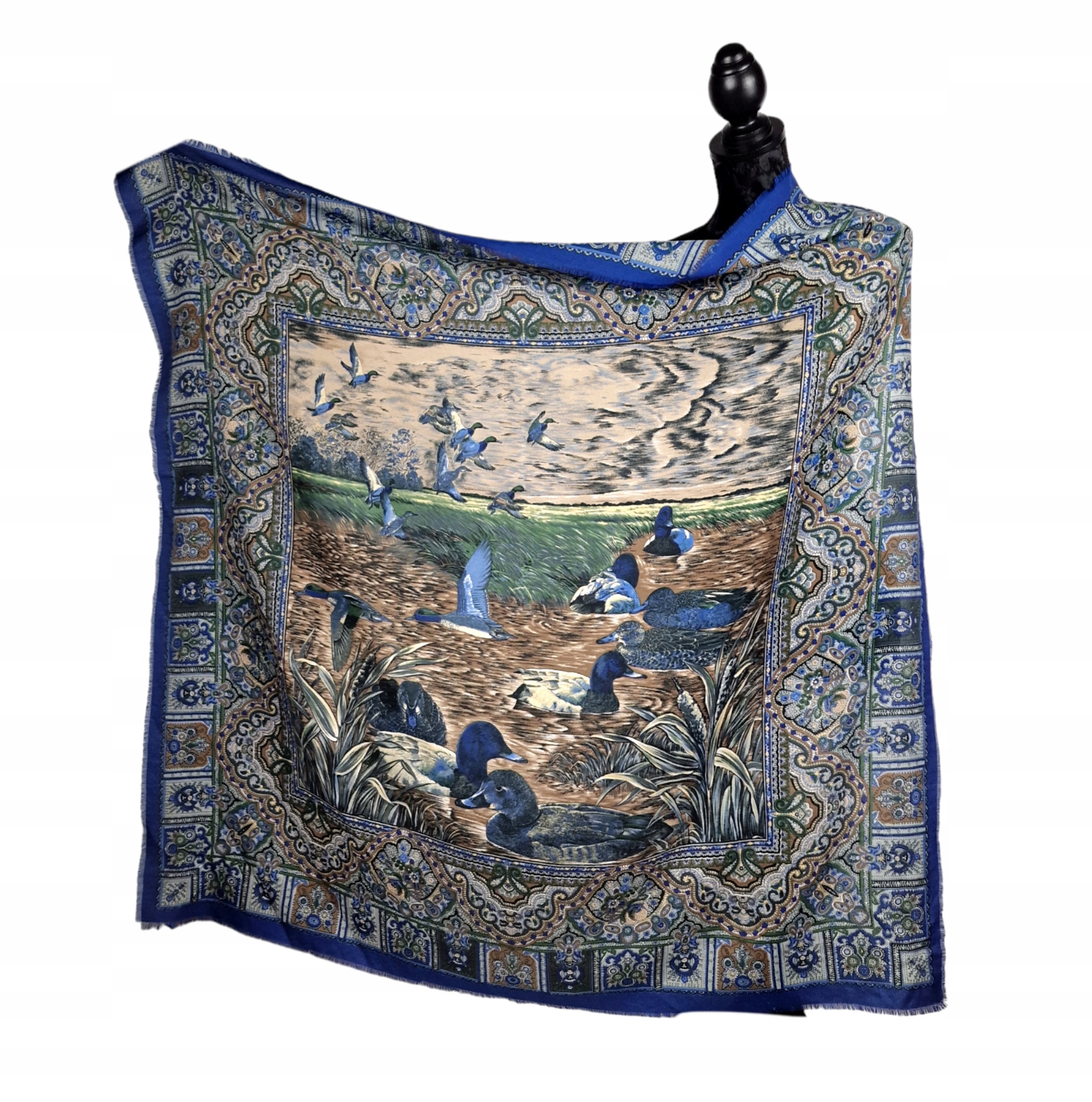 DUŻA PIĘKNA CHUSTA W KACZKI