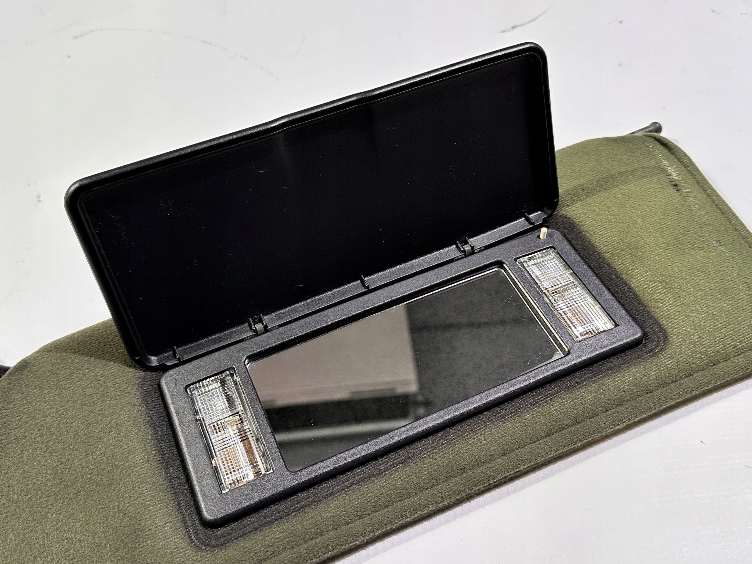 cover przeciwsloneczna visor left Chevrolet Corvette C5 1997 - 2004