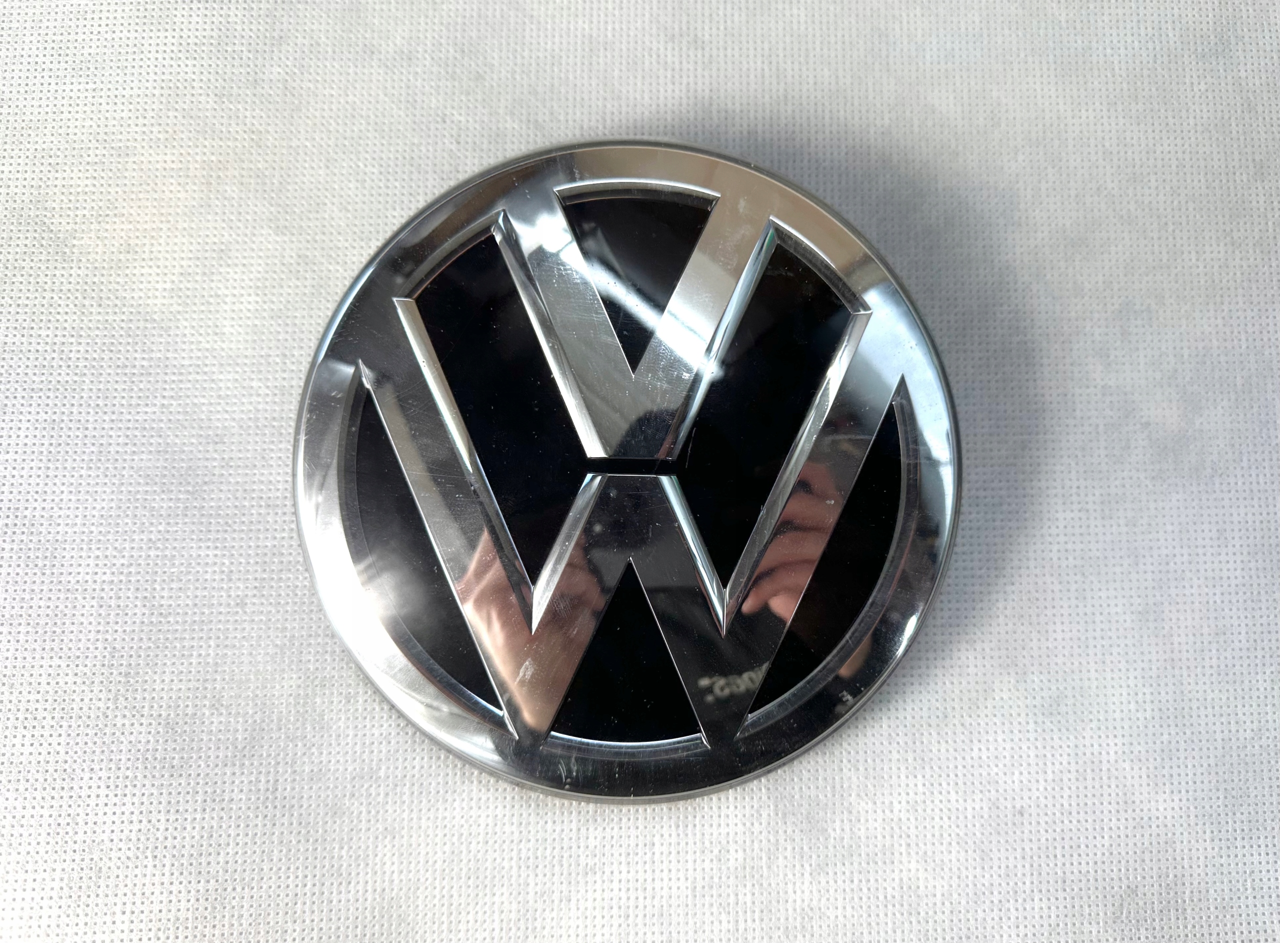 VW T-ROC ZNACZEK EMBLEMAT LOGO 2GA853601