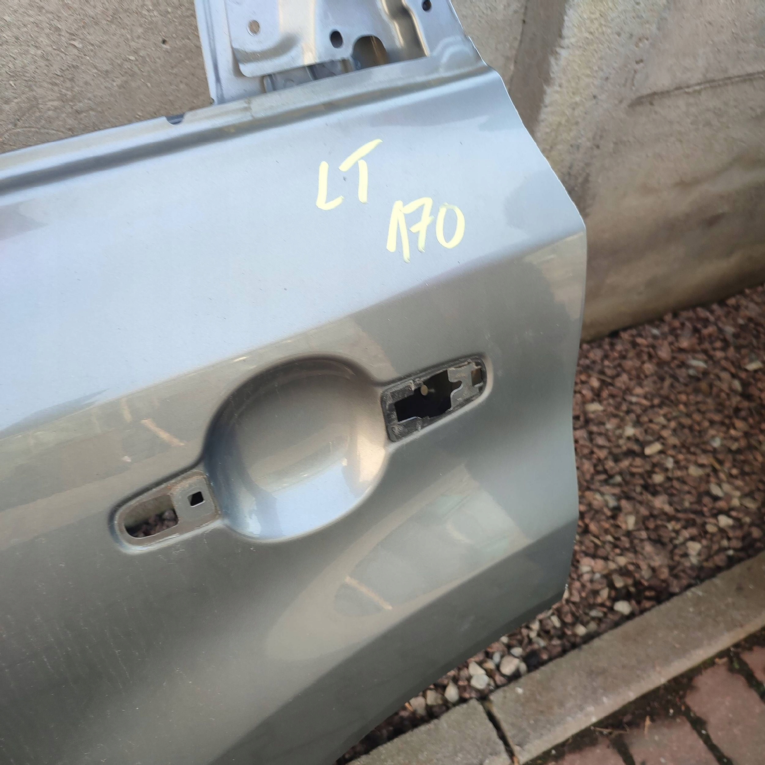 door rear. rear part side left Suzuki Vitara (LY)
