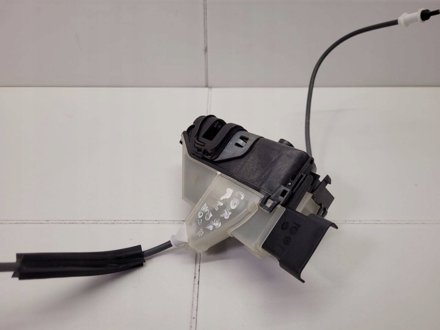 lock door front right side Opel Corsa F 2020 0460M2159M4