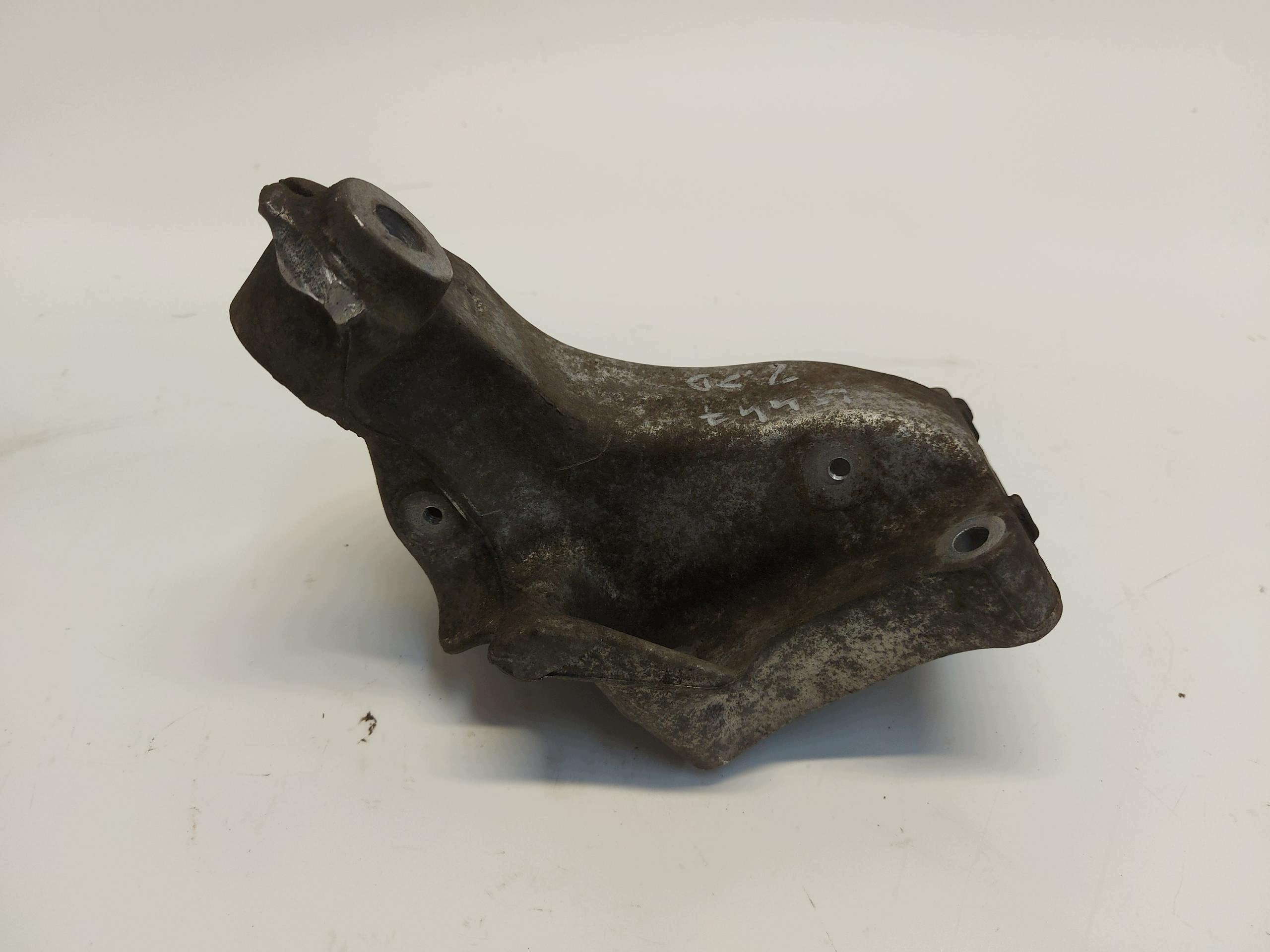 Mercedes w447 Vito V220d holder holder engine mount a6542230304