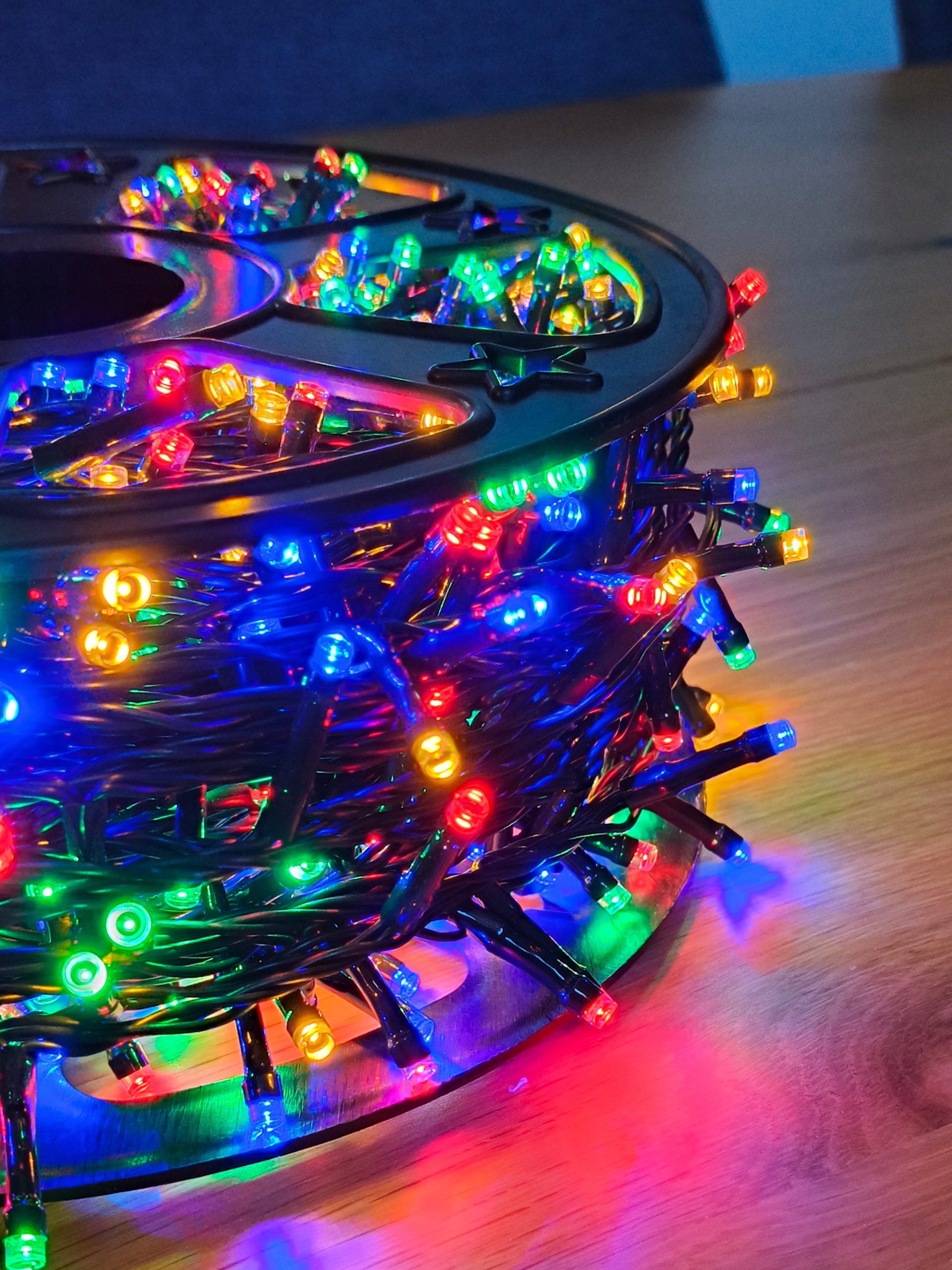 LAMPKI NA CHOINKĘ LED 1000 ŚWIATEŁKA KOLOROWE 51,5m CHOINKOWE ZEWNĘTRZNE Marka Cortina