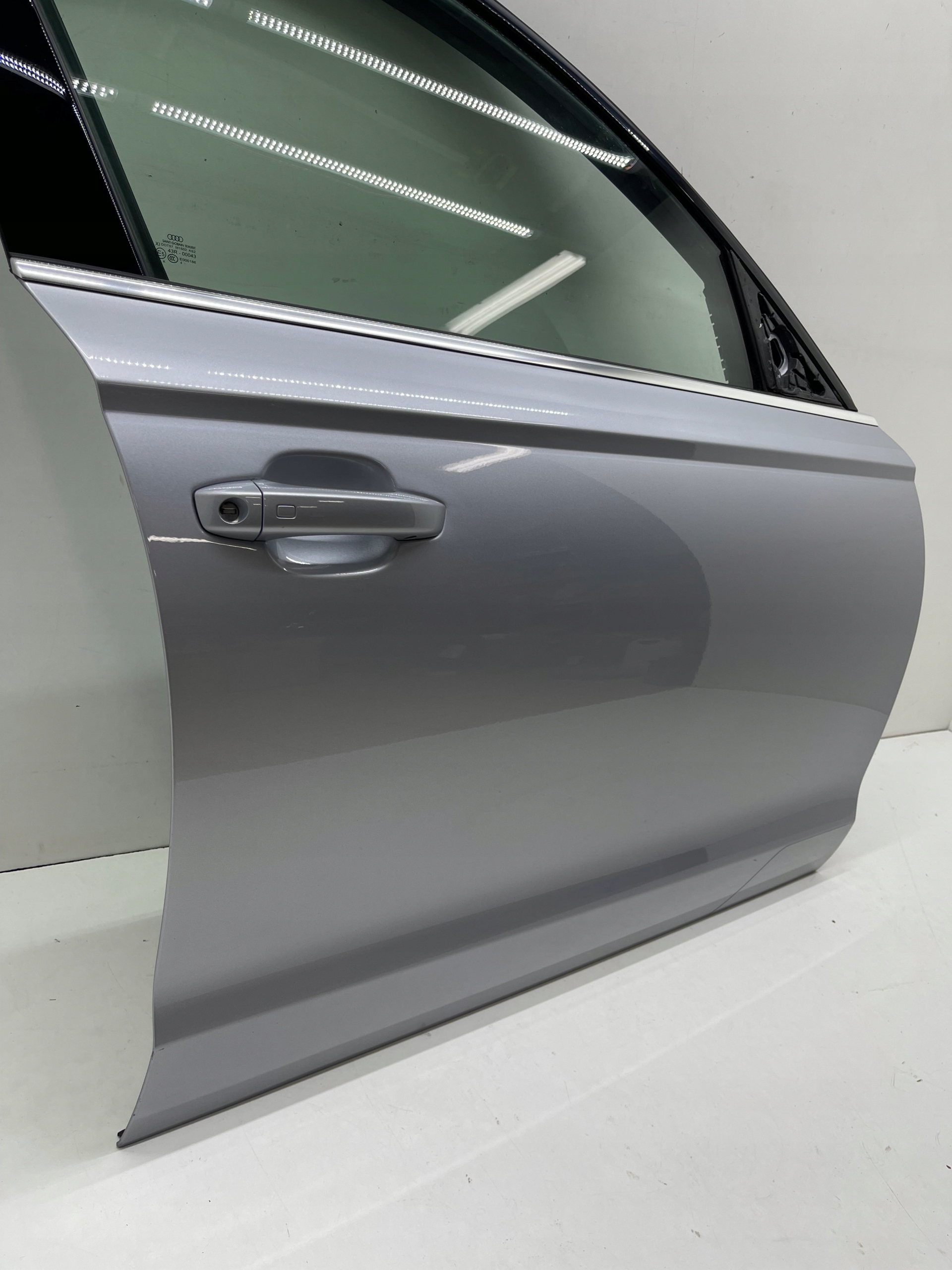 AUDI A6 C7 door right right front colour: LZ7G IDEALNE complete |WYSYLKA!
