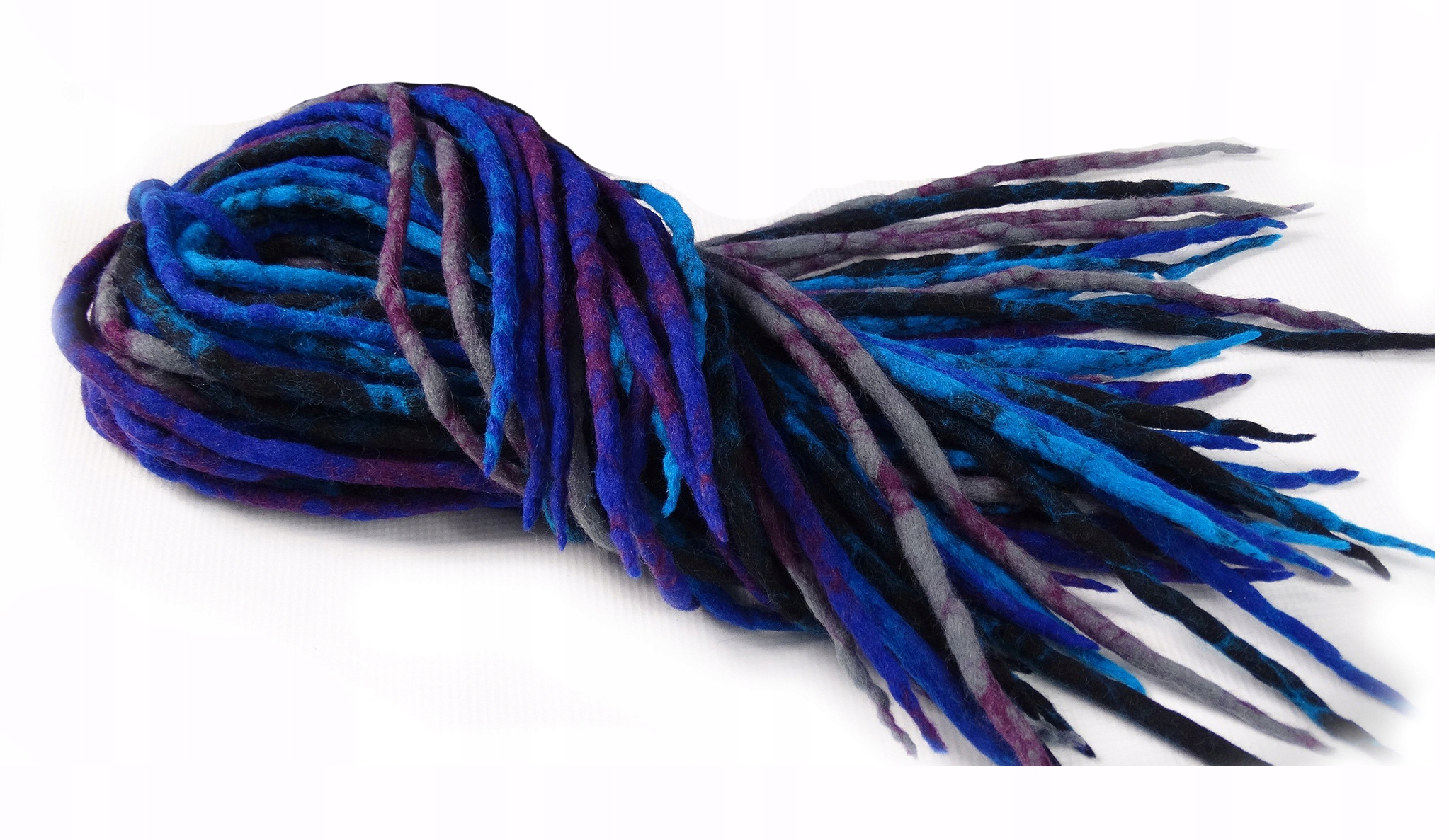 Vlněné pastelky, černá modrá fialová, Kosmický Prostor, 40 kusů