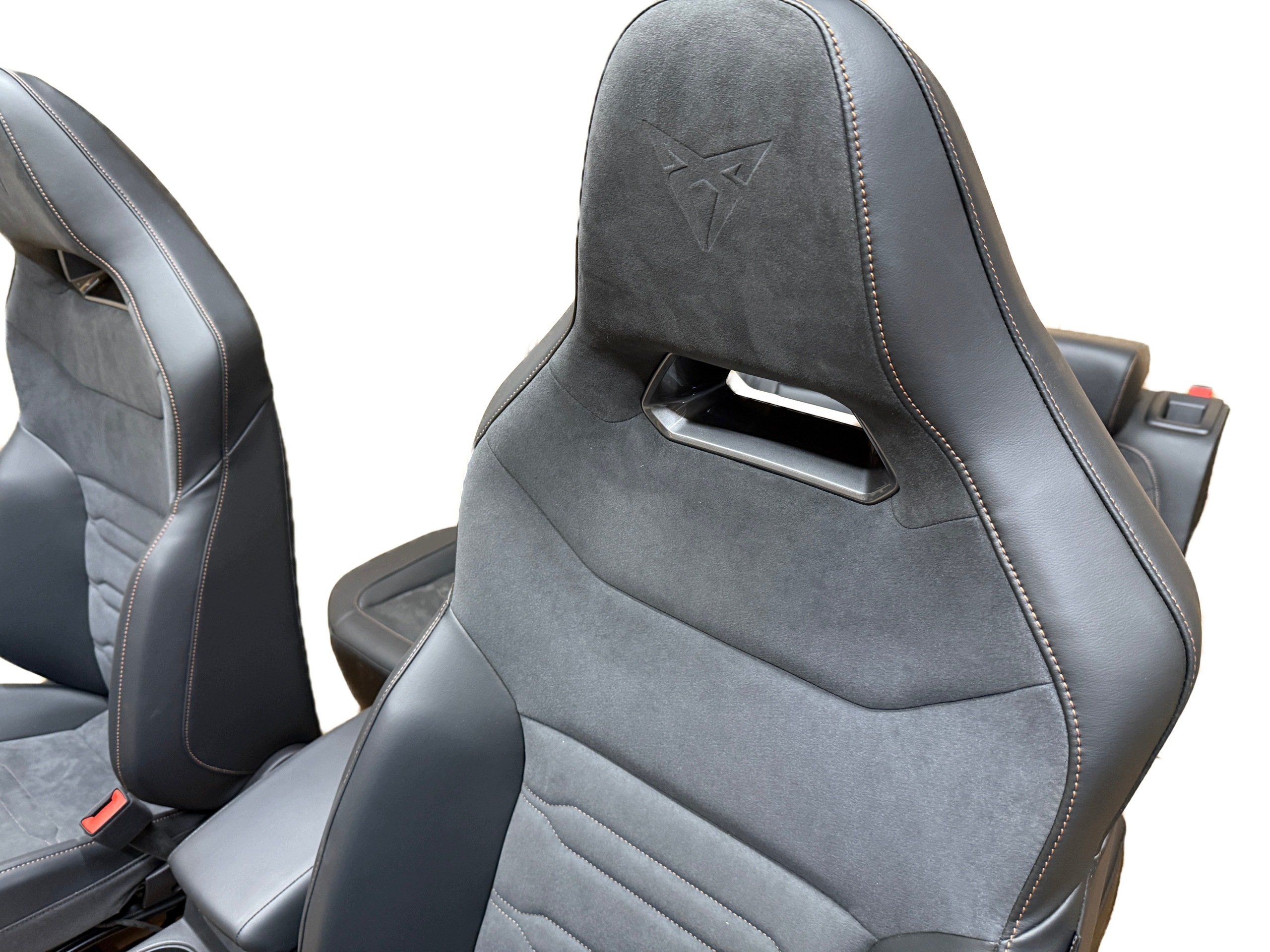 CUPRA ATECA LIFT VZ seats SKORY upholstery ALCANTARA