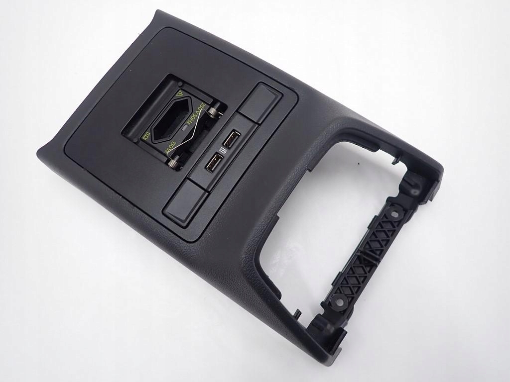 OSŁONA OBUDOWA TUNELU GNIAZDO USB NAPIĘCIA SKODA OCTAVIA III 5E 17R Producent części Skoda OE
