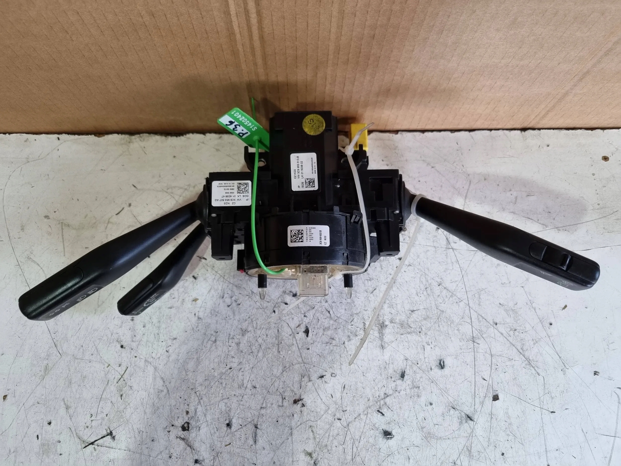 steering wheel levers and controls control ring 3C0953549M VW PASSAT B6