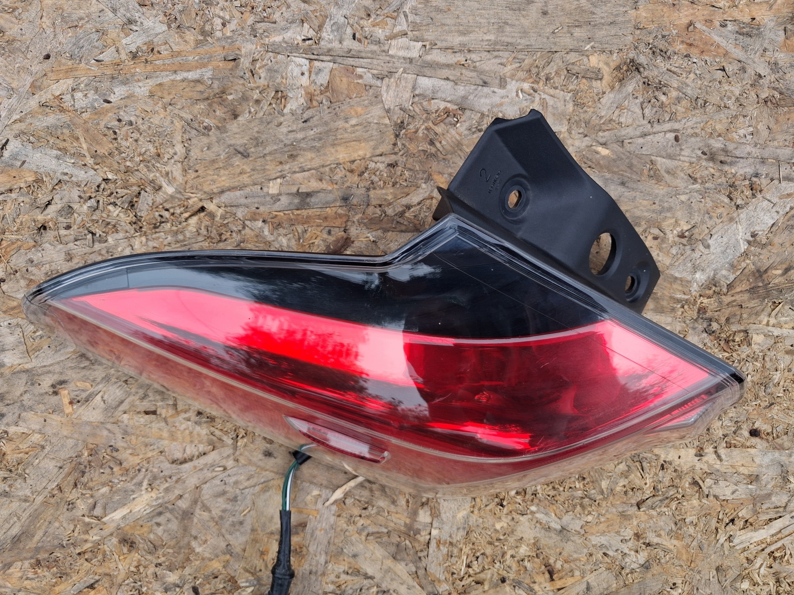 light rear part left rear left TOYOTA RAV 4 IV LIFT FL 81560-42200