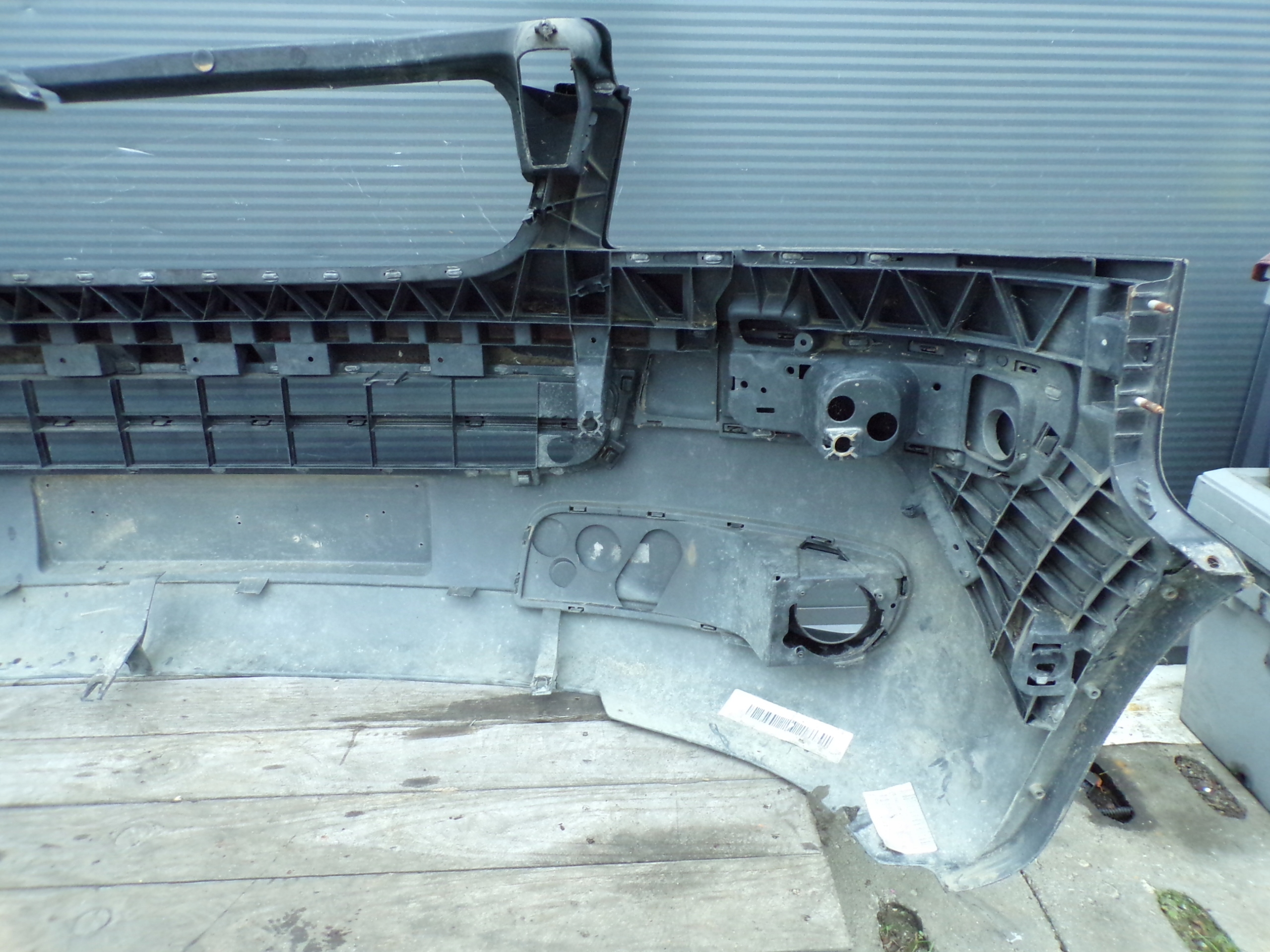 front bumper front VOLKSWAGEN TRANSPORTER T5 MULTIWAN CARAVELLE