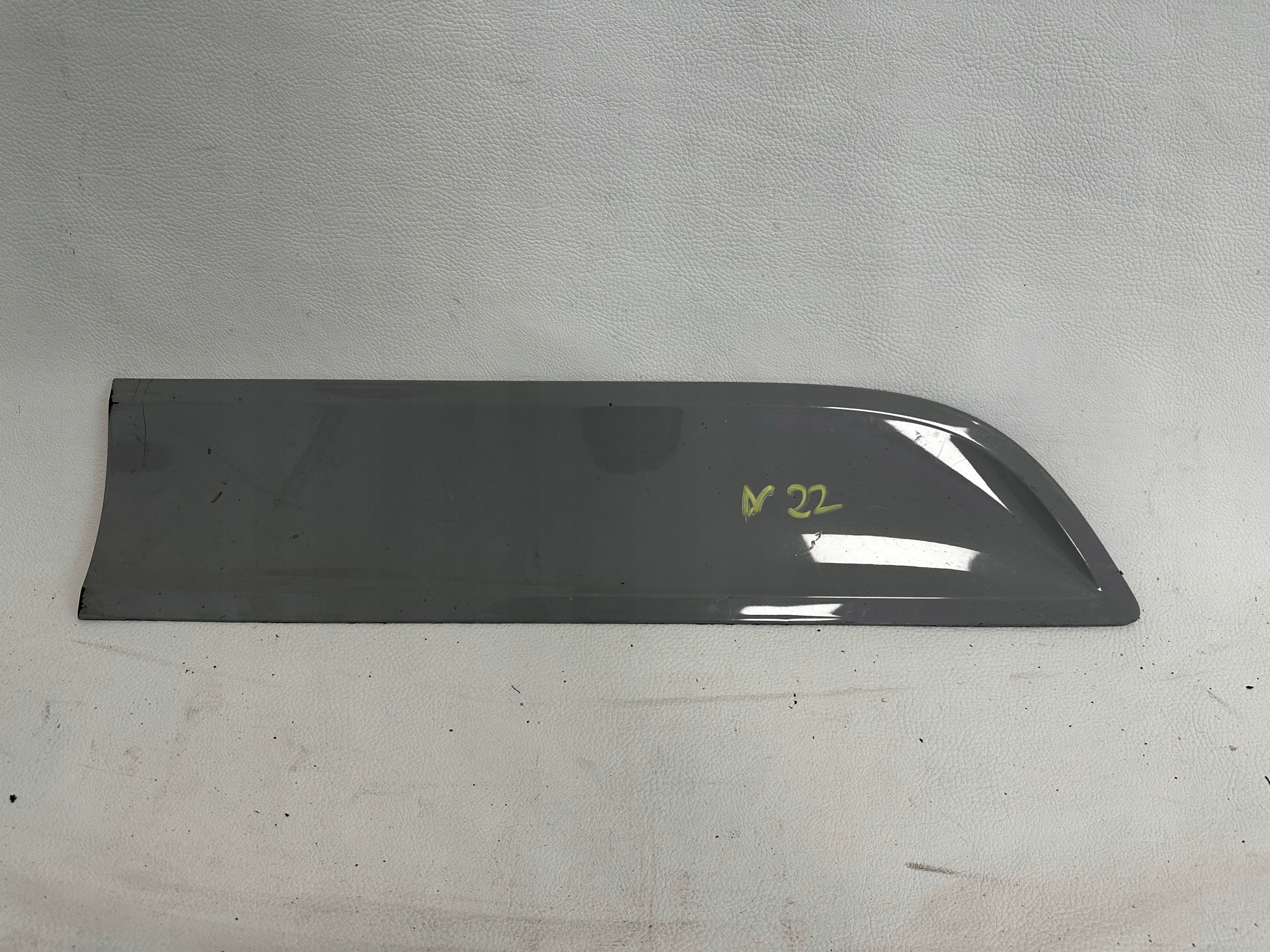 Porsche Macan moulding door right rear part