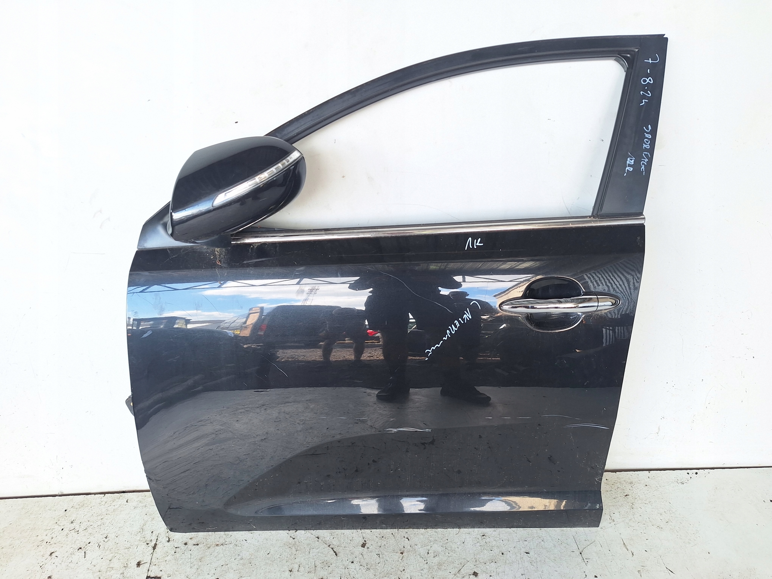 KIA SPORTAGE III 10-14 door left front 1K
