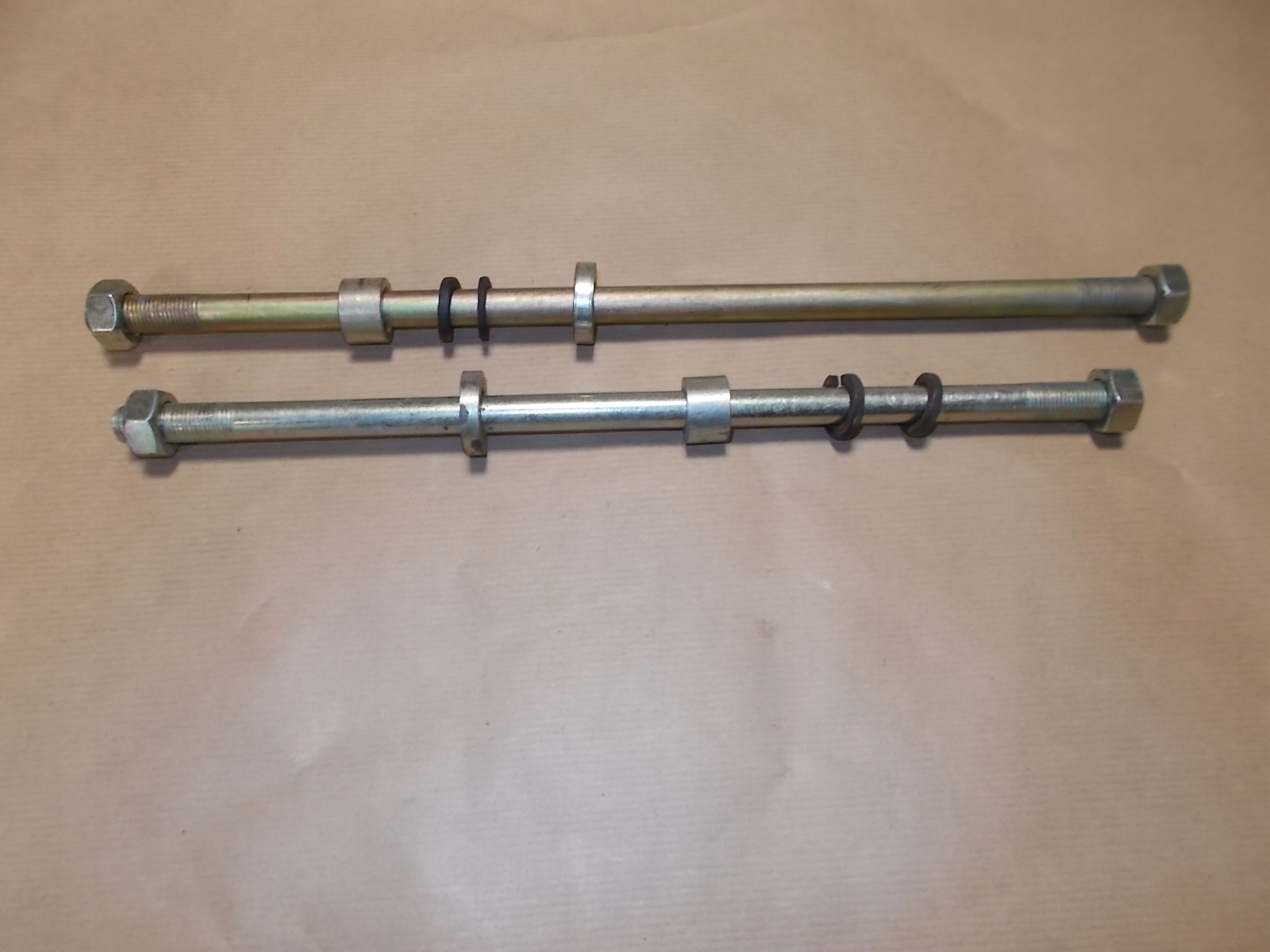 

Szpilki Mocowania Silnika M-72 K-750 Ural Dniepr