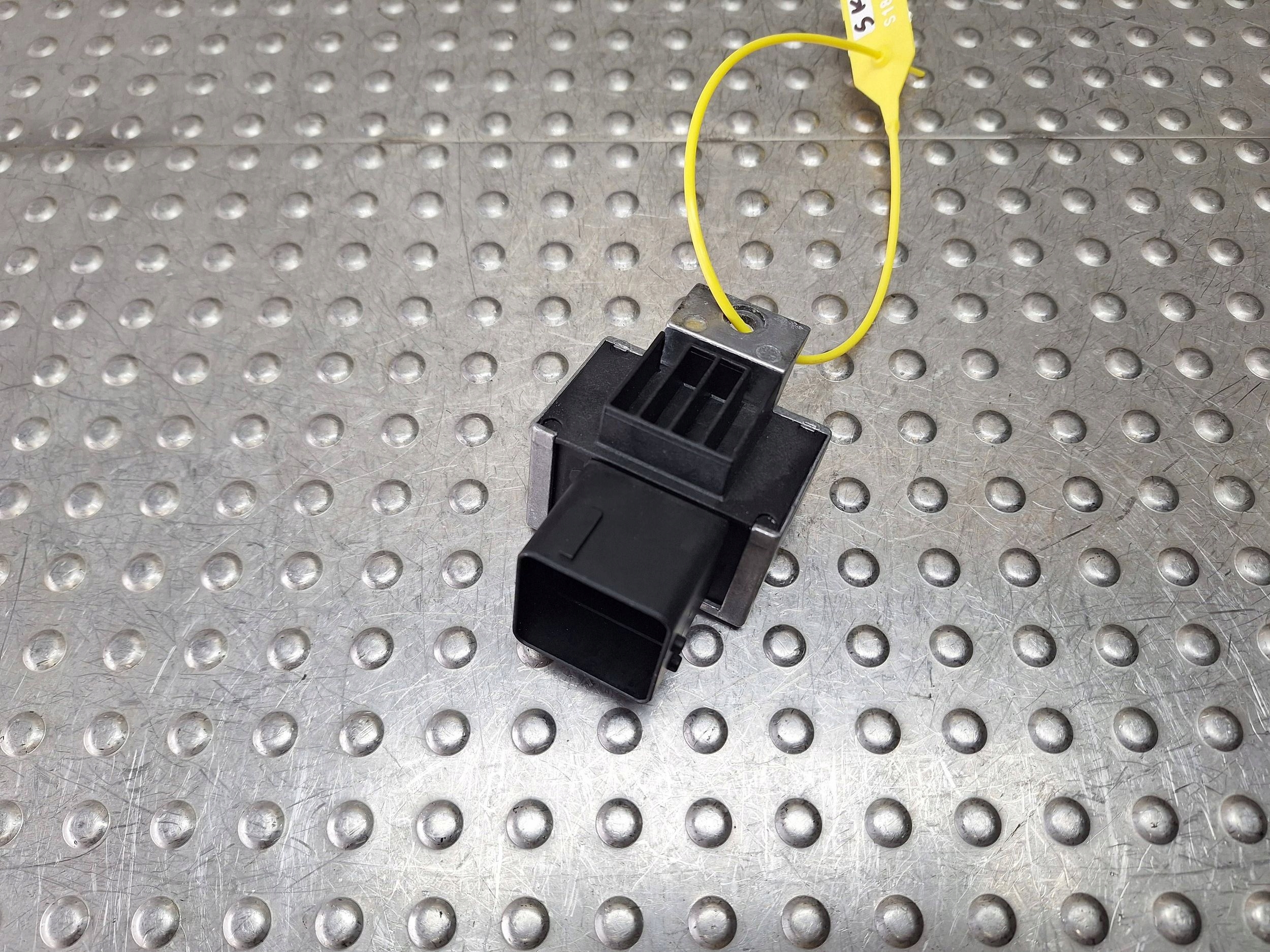 relay module control unit 252307864R NISSAN TOWNSTAR KANGOO IV 21