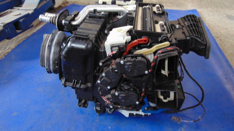 ohřívač EUROPA 8K1820005AT AUDI A5 8T 07-16R