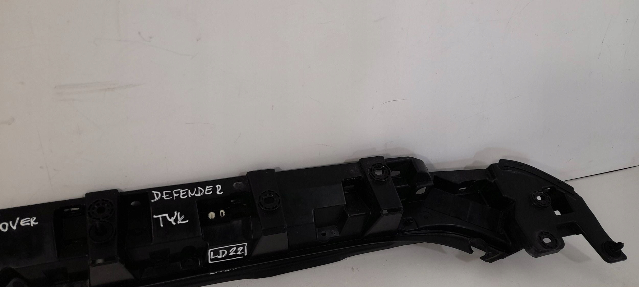 Land Rover Defender Support de lhayon L8B20442A01-PIA-01 (LD22)