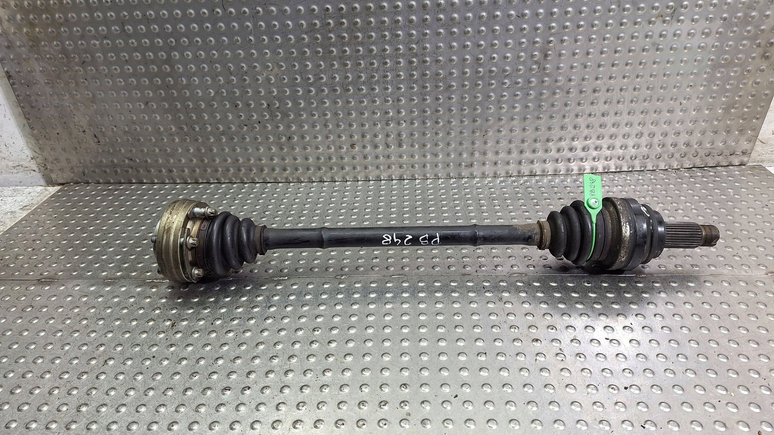 semi-axis right rear part 4608776 BMW X1 E84 N47 2.0D