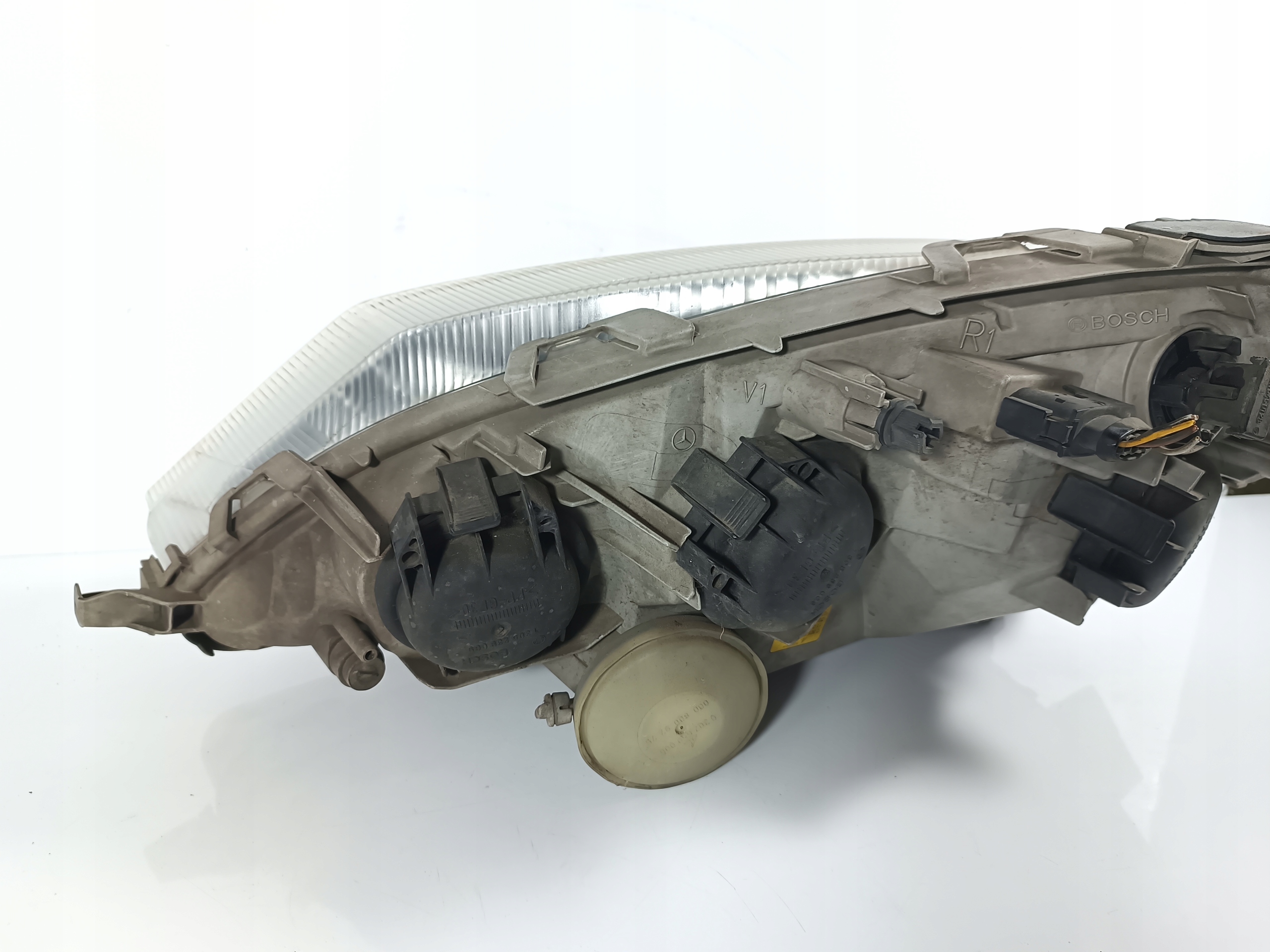 Mercedes Vaneo W414 01-05 REFLEKTOR light right front front 0301189202