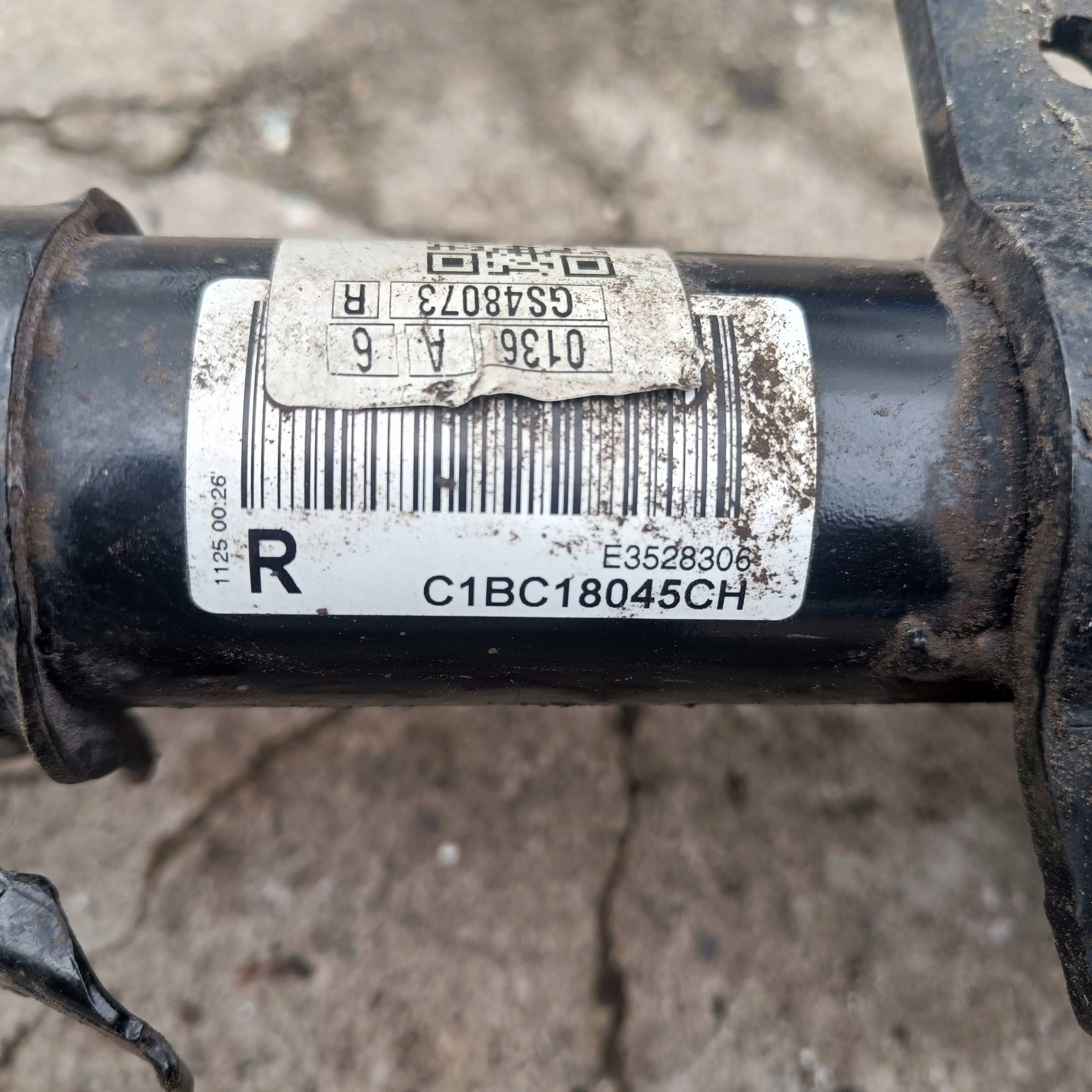 Ford Fiesta MK7 1.5 diesel 2016 shock absorber front right ze spring