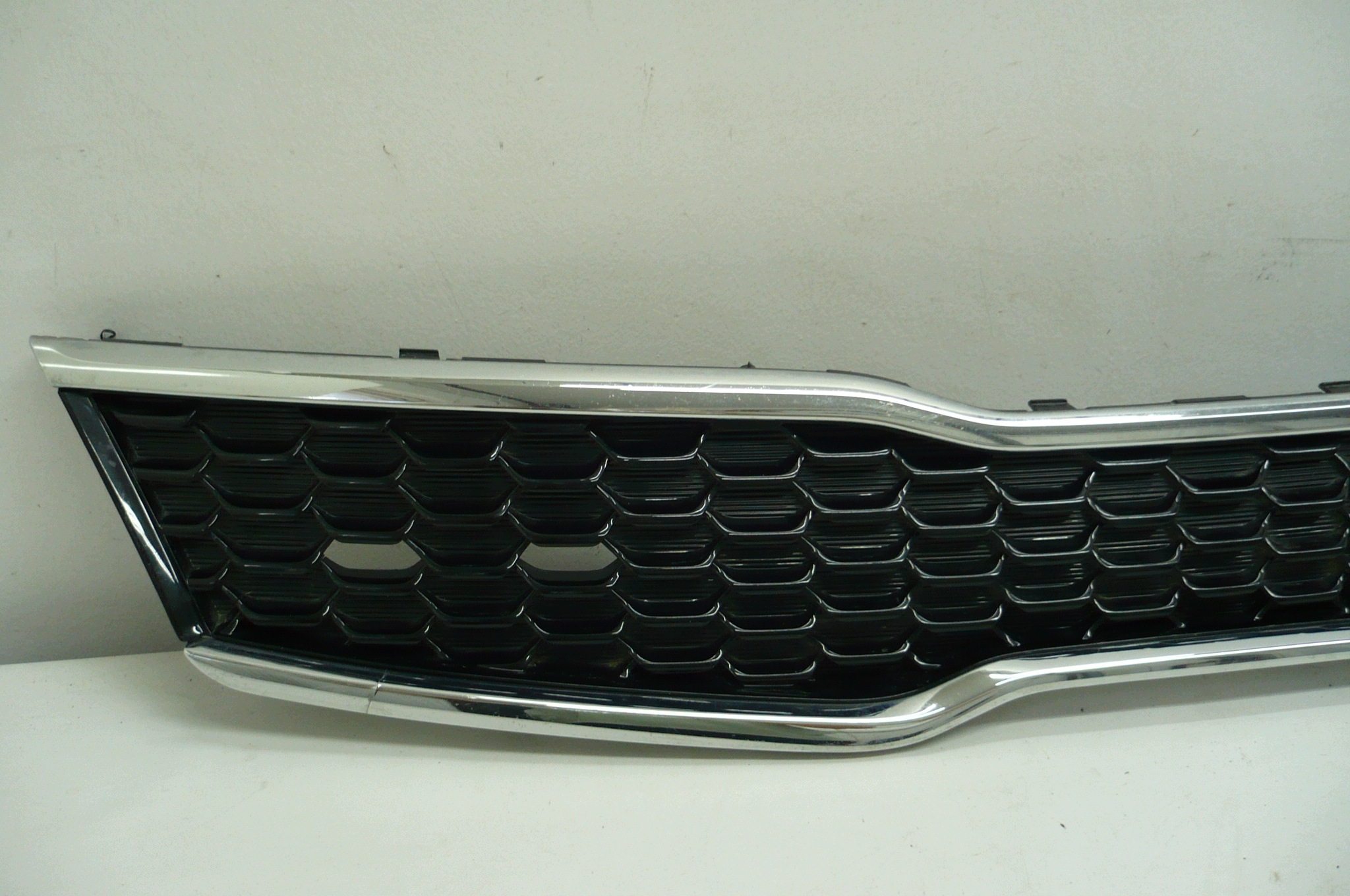 KIA RIO III 3 LIFT 2015-17 Grille Berline