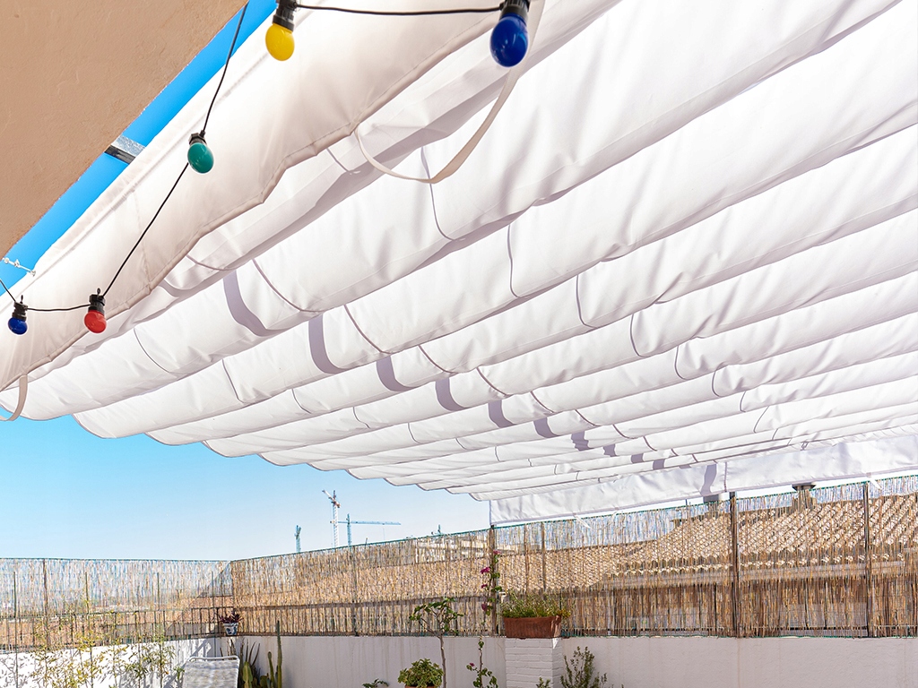 ROLETA RZYMSKA PRZECIWSŁONECZNA WODOSZCZELNA ROZSUWANA NA PERGOLĘ 2,5x4