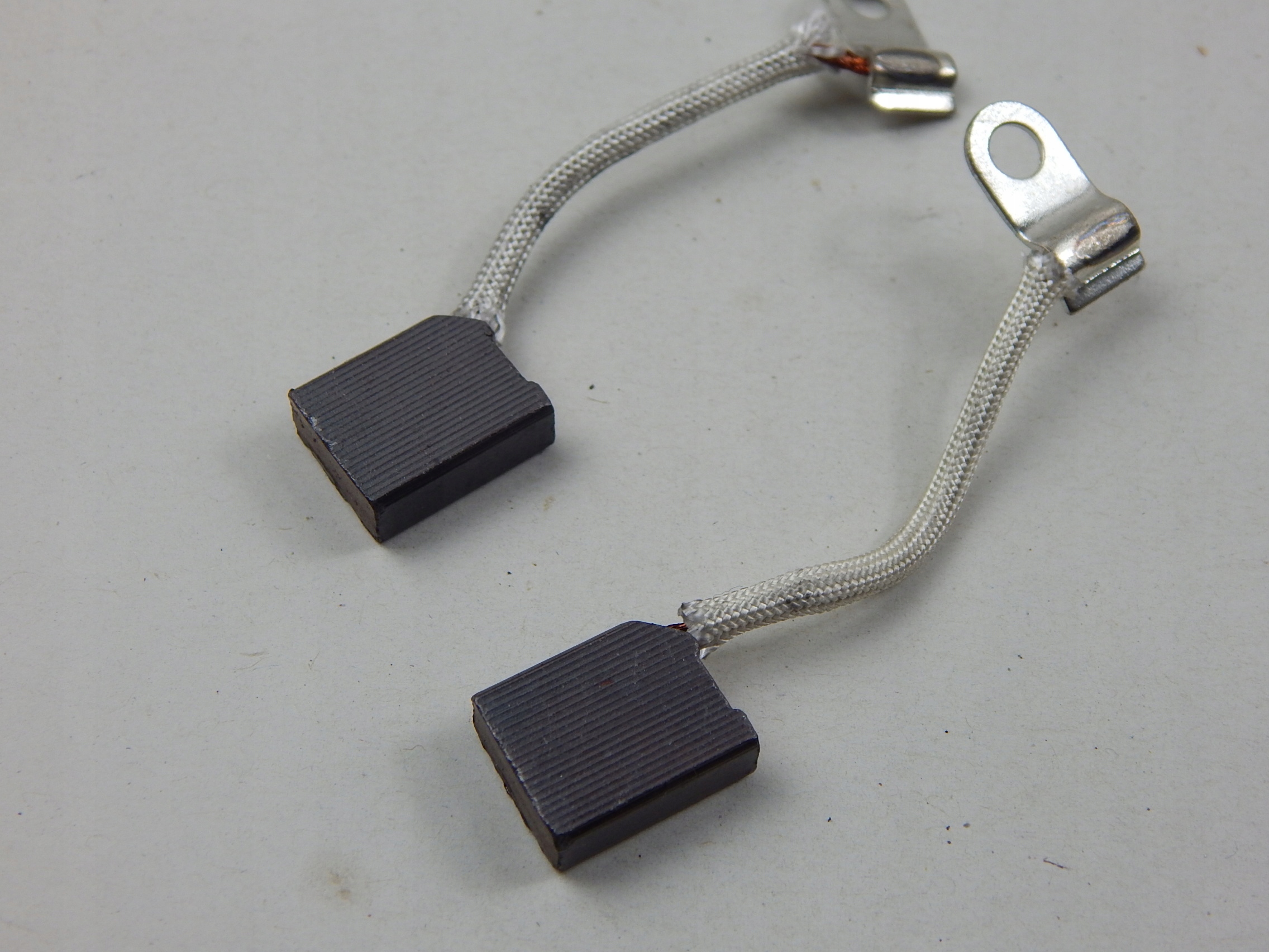 

Szczotki Prądnicy Dniepr Ural M-72 K-750