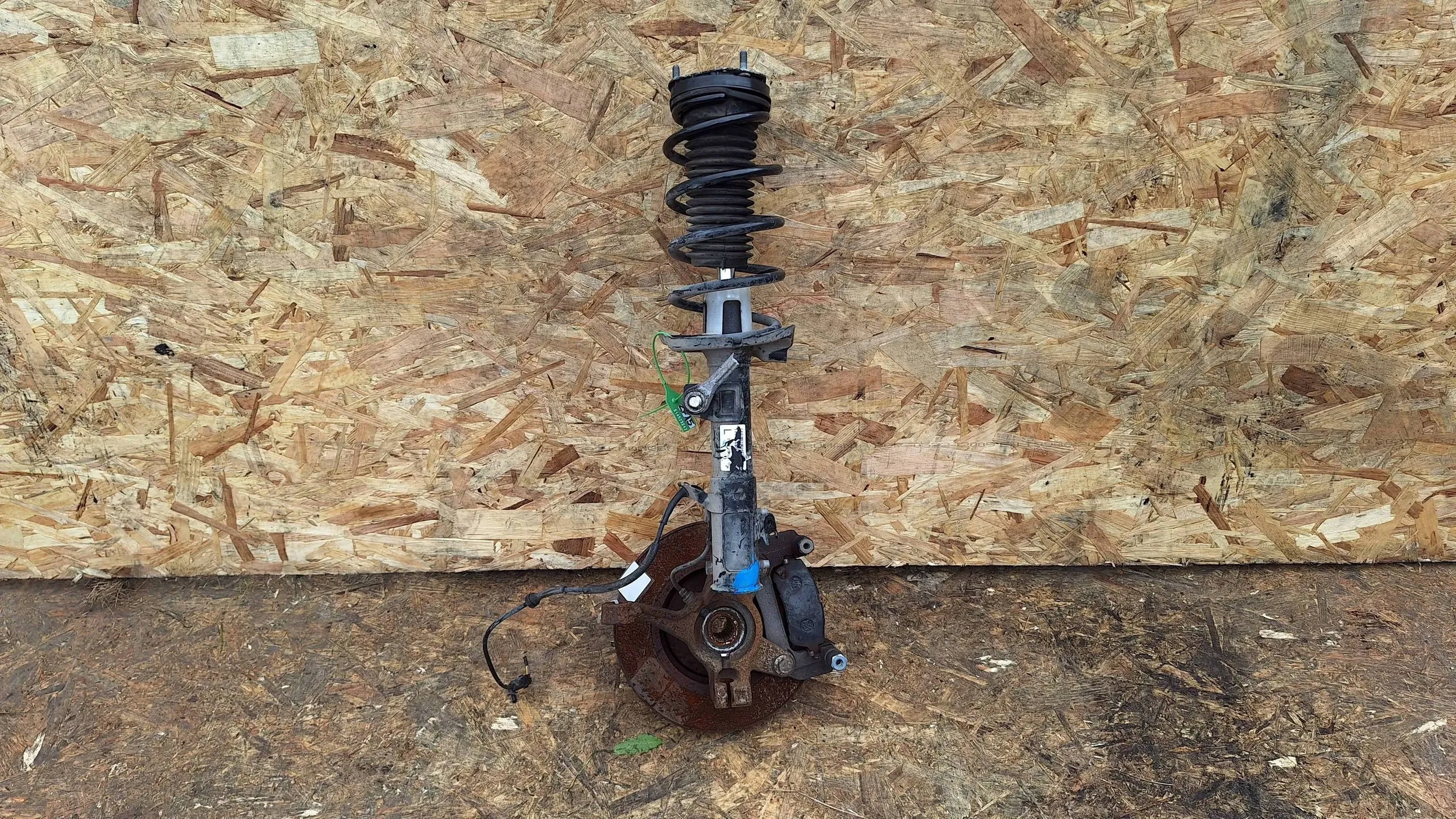 swing shock absorber left front FORD FIESTA MK6 FUSION 1.4 B