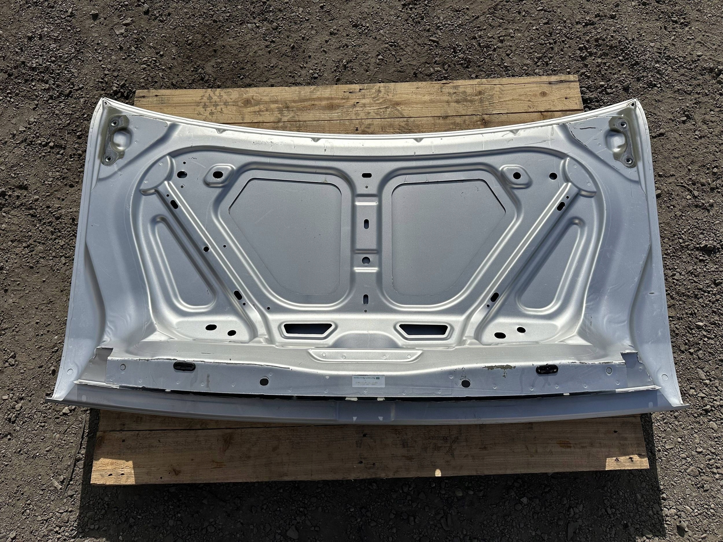trunk door boot Dodge Challenger 2015+