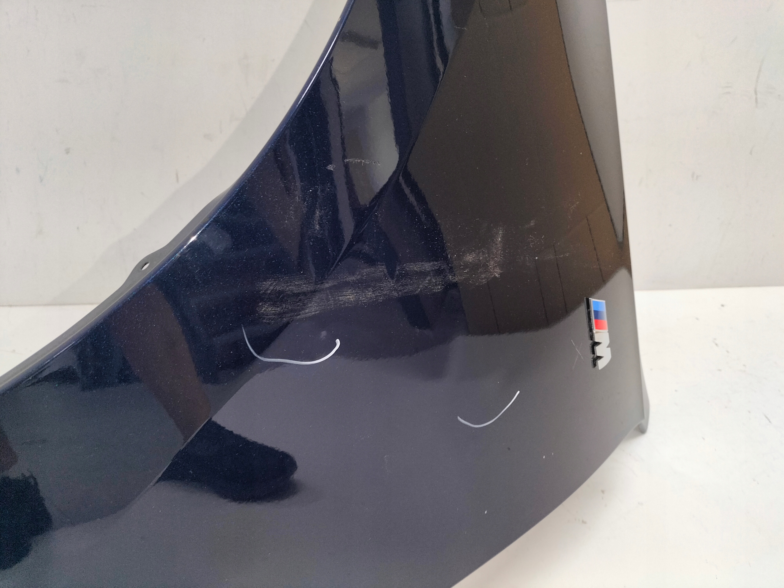 fender front front left BMW 7 G70 22