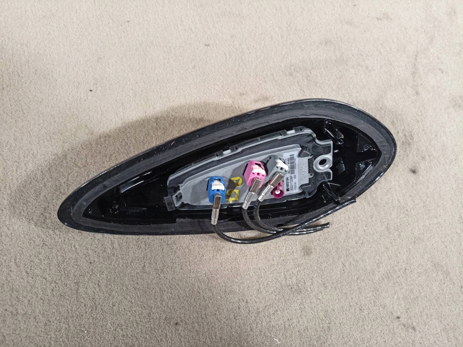 Antena dach BMW 3 F30 2015 9253662-03