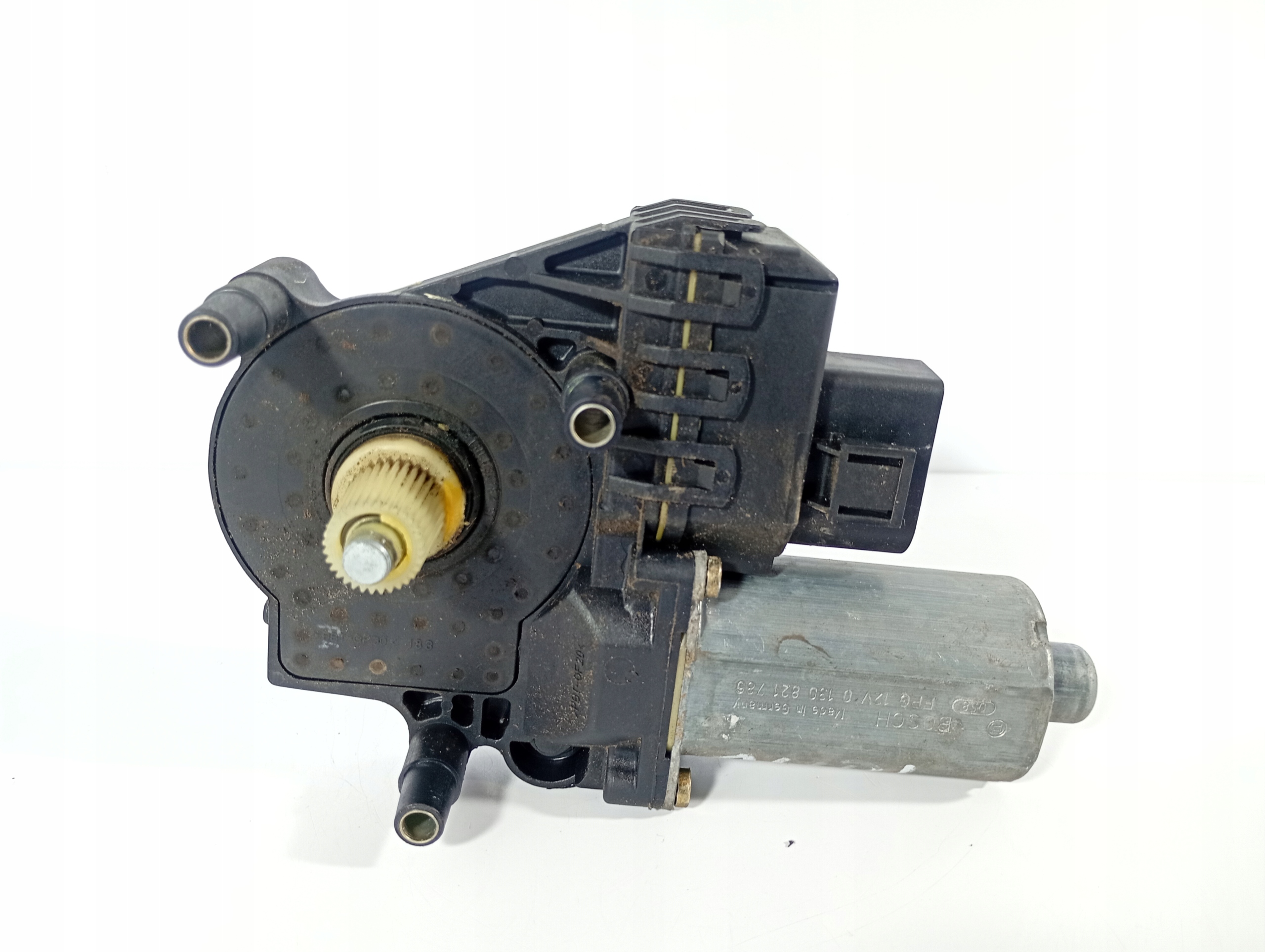 Audi A4 B5 94-01 engine mini motor windows right front OE 0130821786