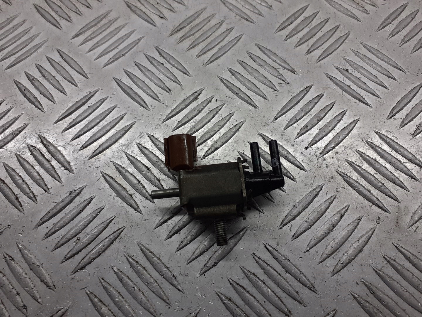 ZAWÓR PODCIŚNIENIA MITSUBISHI LANCER VII 2.0 K5T48272