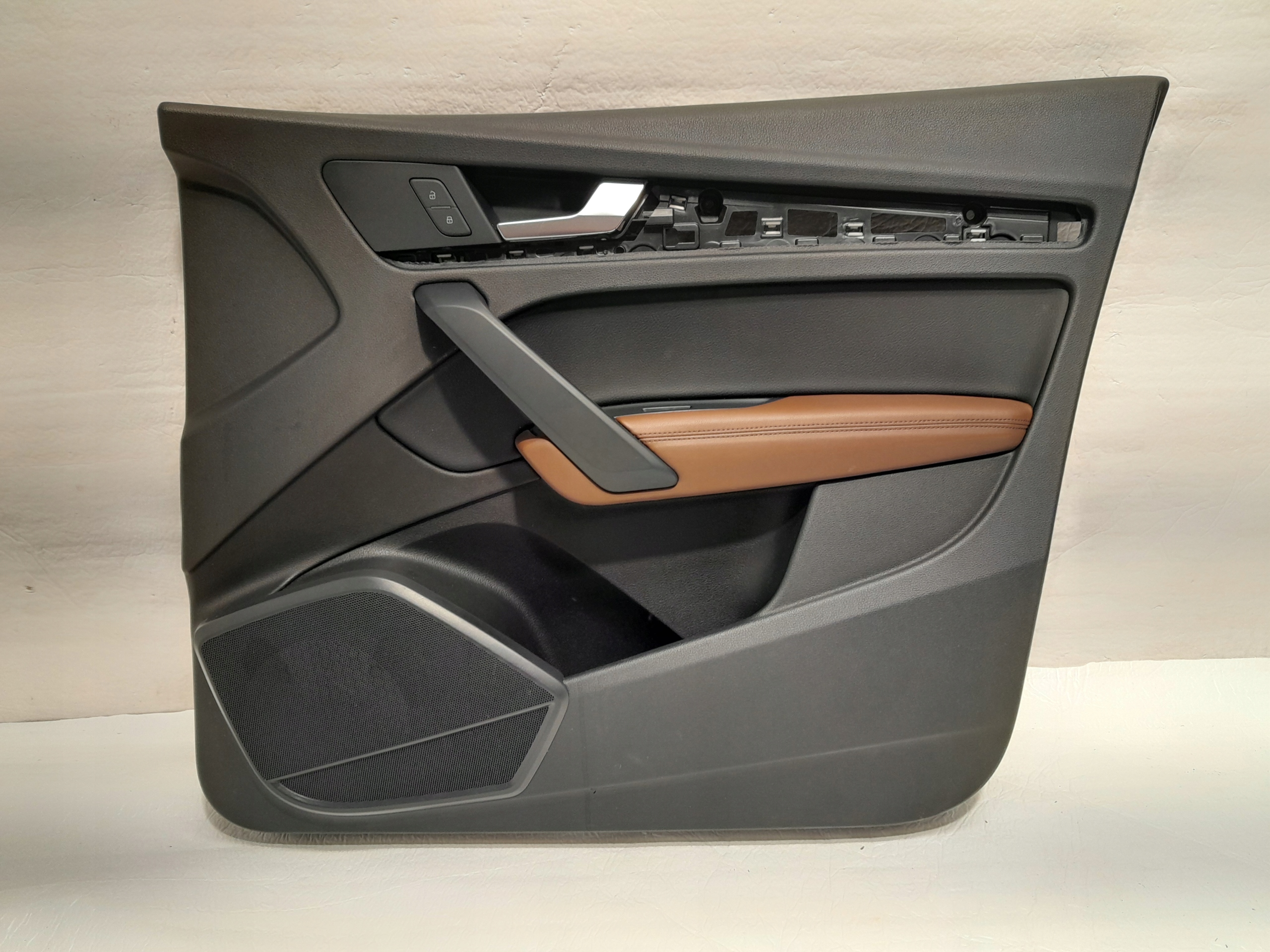 AUDI Q5 80A upholstery side door right front 80A867134