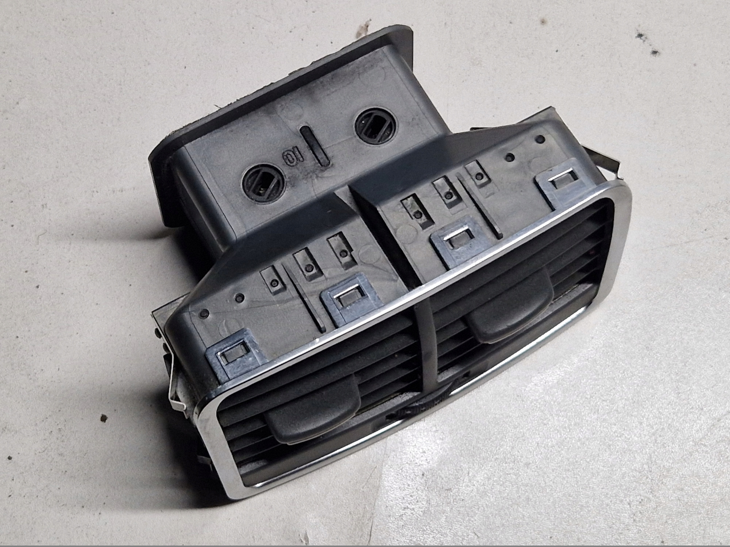 AUDI A6 C6 A6C6 grid air conditioning devices rear part 4F0819203