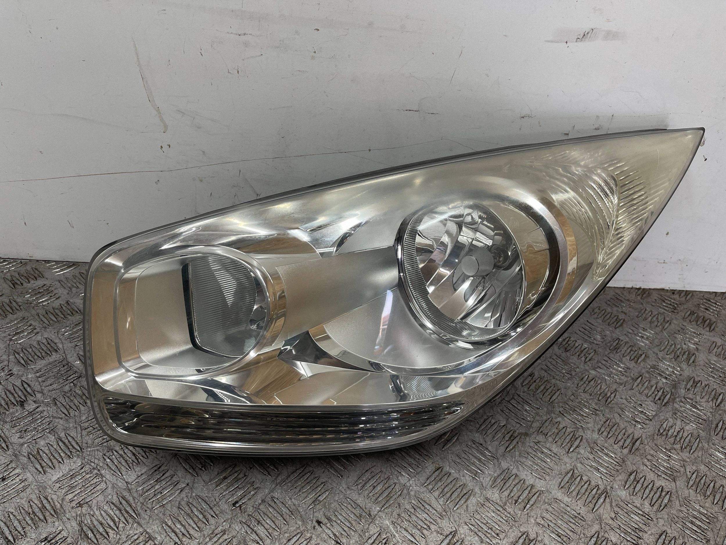 REFLEKTOR light front left KIA VENGA 09- 92101-1P000