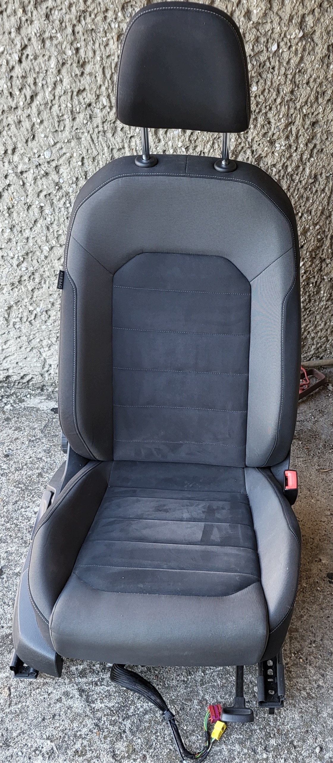 rest seat right front VW GOLF VII 5G 7 MK7 TW SPORT black MATERIAL