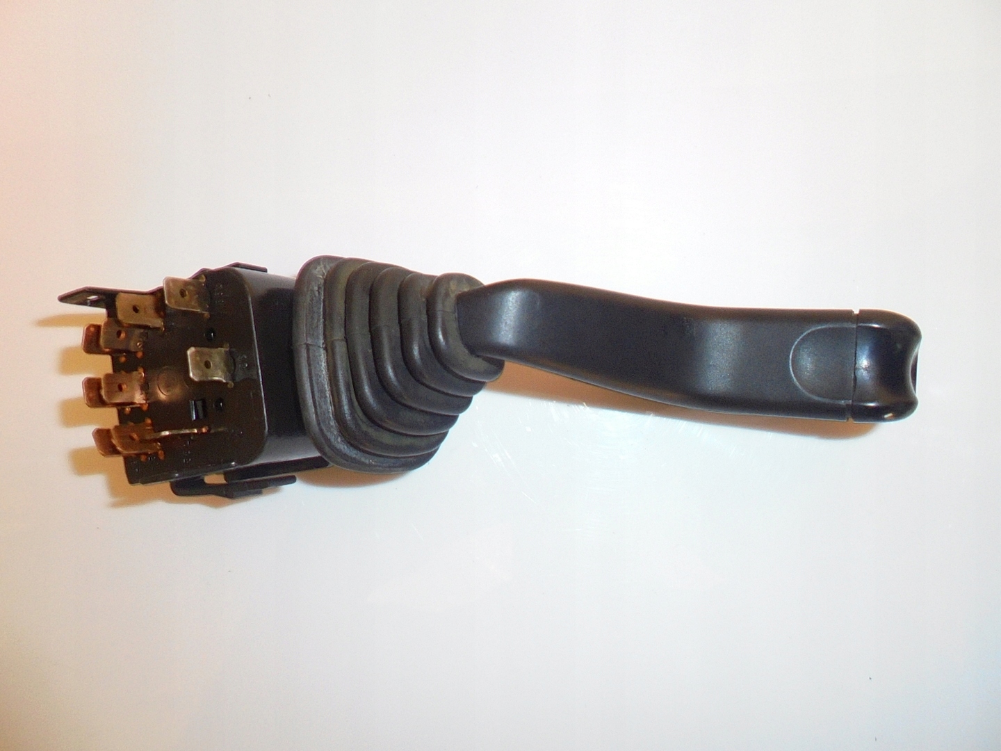 Bouton Indicateurs de direction OPEL 90221174