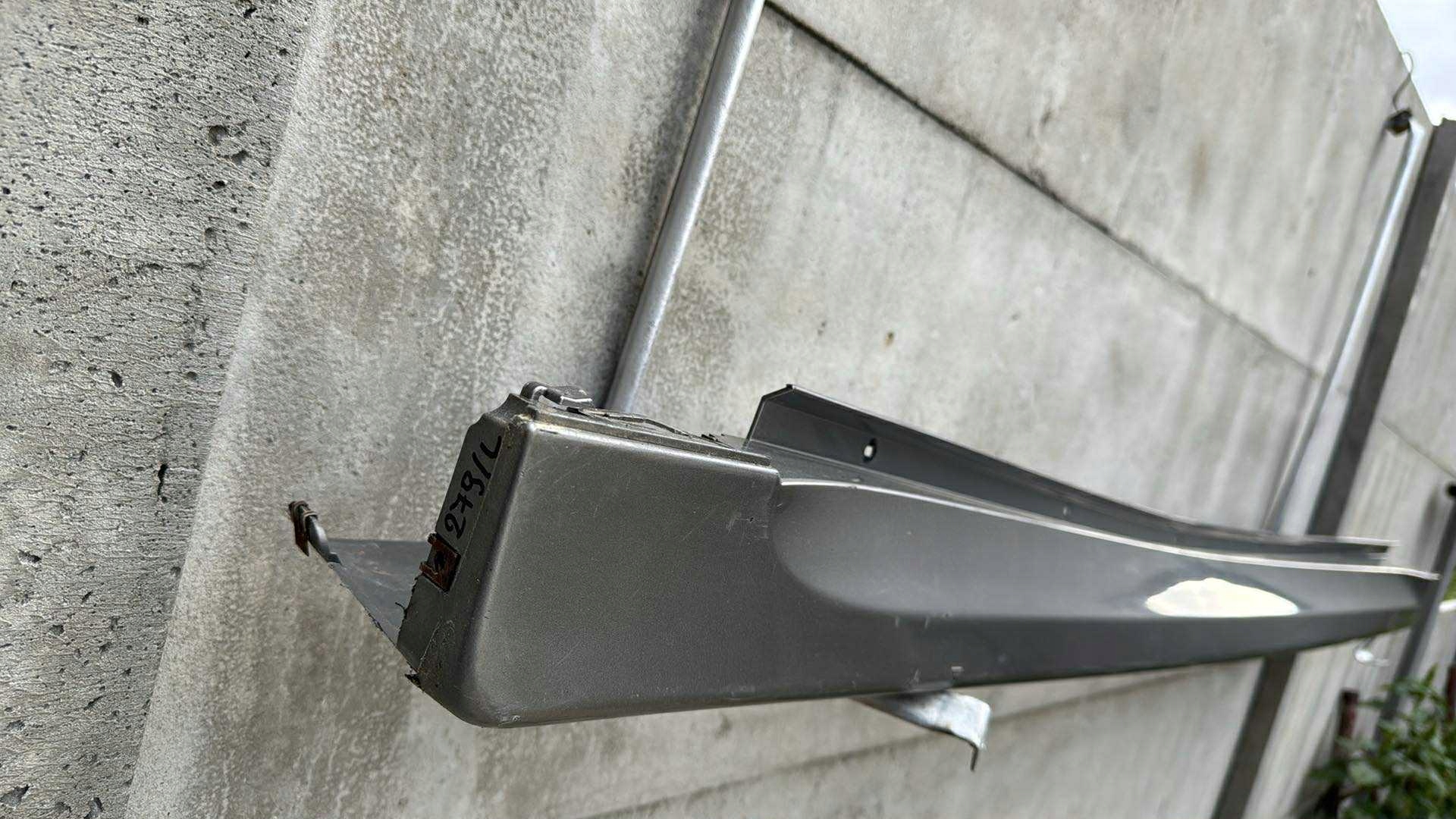 left moulding threshold SAAB 9-3 93 VECTOR ARC colour 279 sedan kombi 02-07 threshold