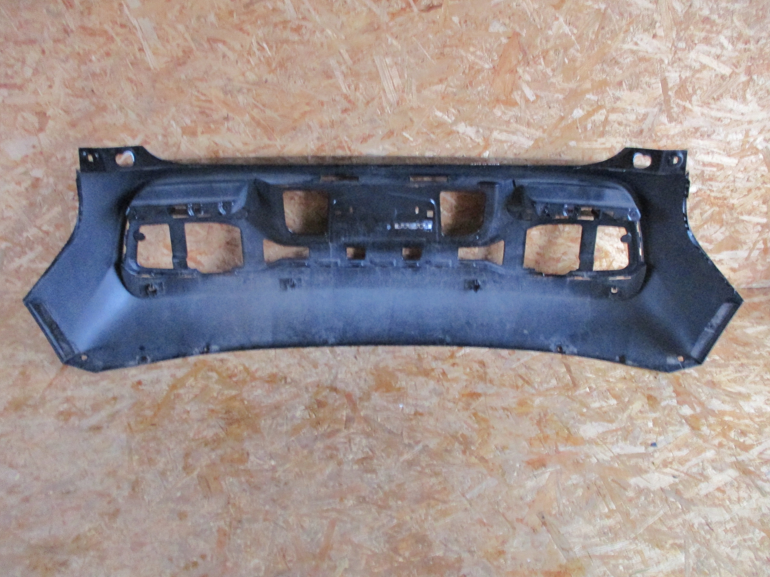 lökhárító far hátsó BMW I3 LIFT
